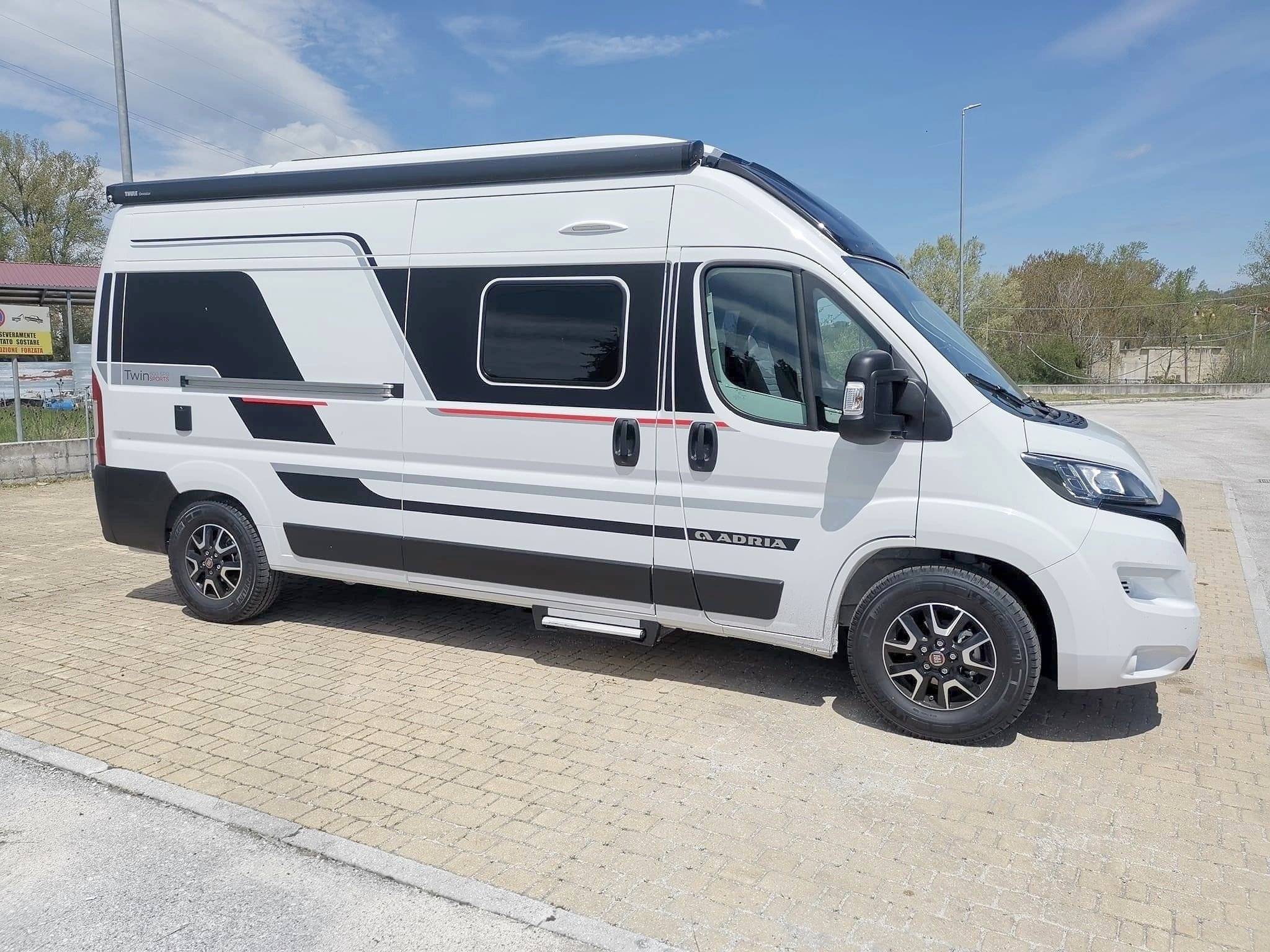 Adria Adria Twin Post 600 spb