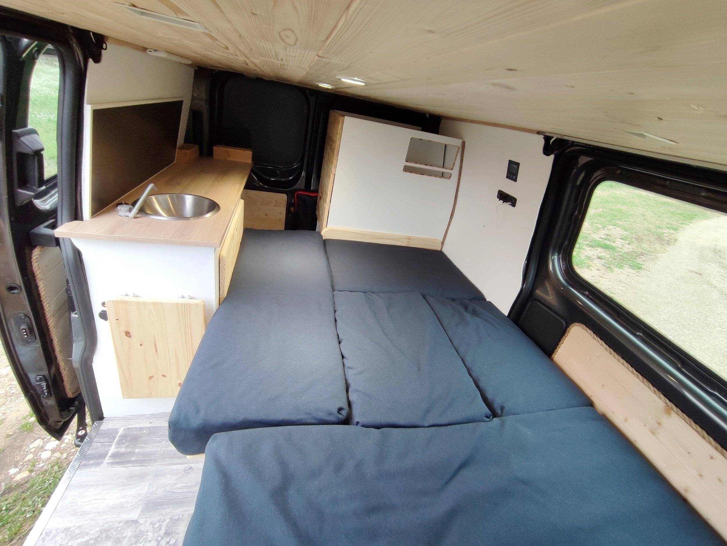 Concept Van Loisirs FORD TRANSIT