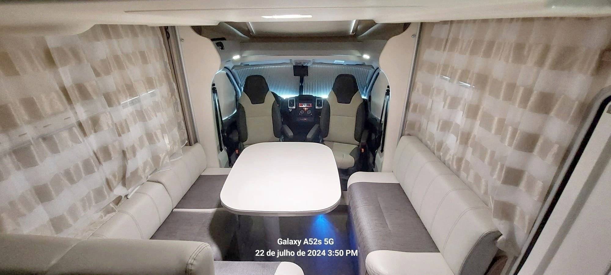 Chausson 2,3 l 130 ch.