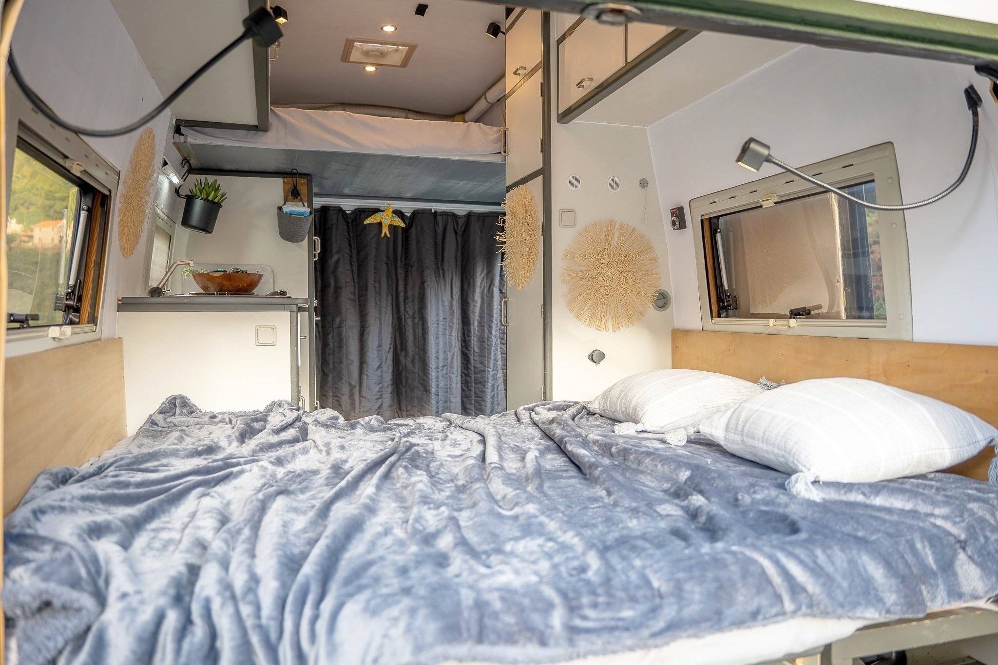 Couchages Volkswagen LT35 D - Yescapa