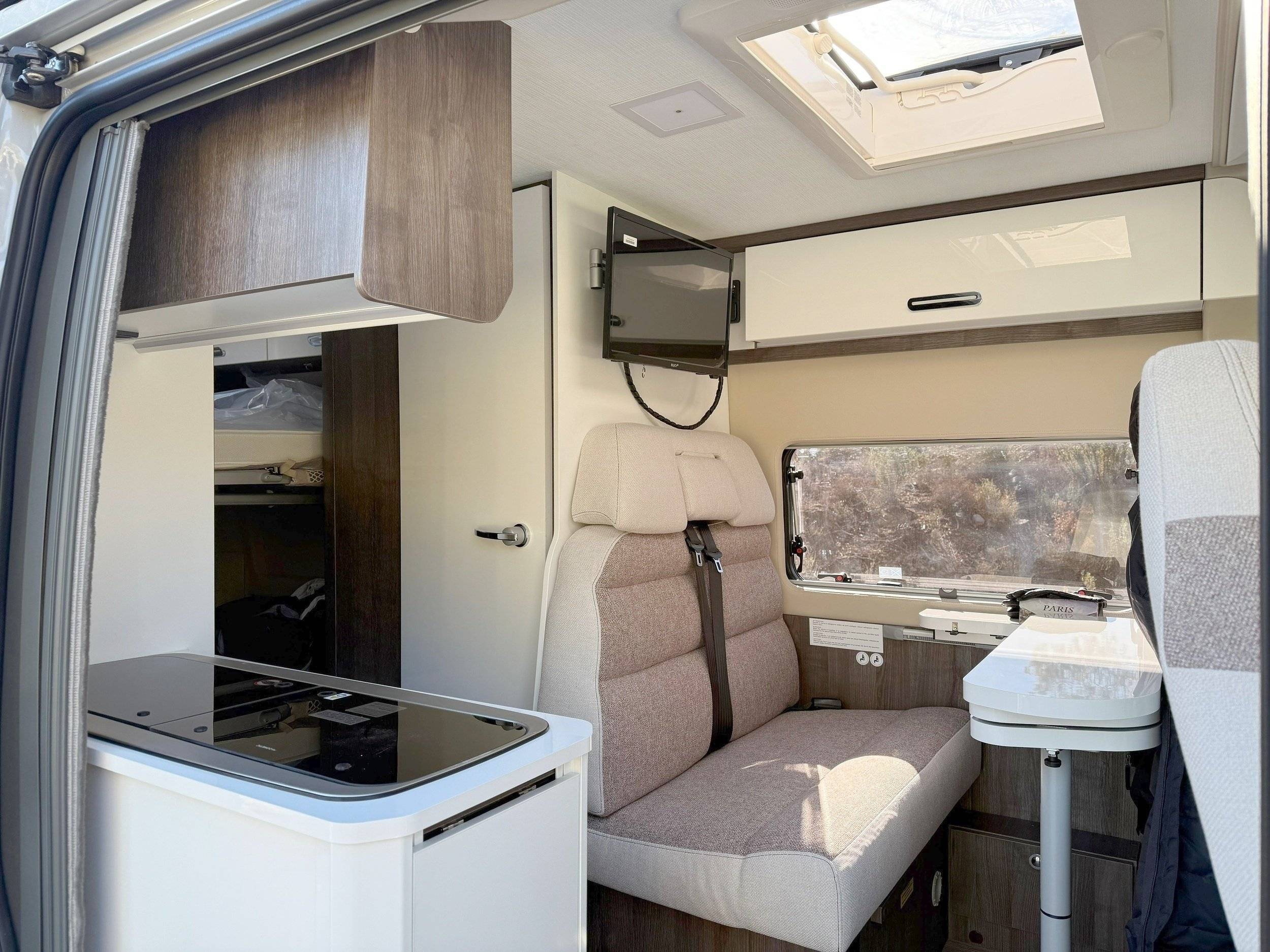 Coin repas Fiat Fiat Ducato 140 CV - Yescapa