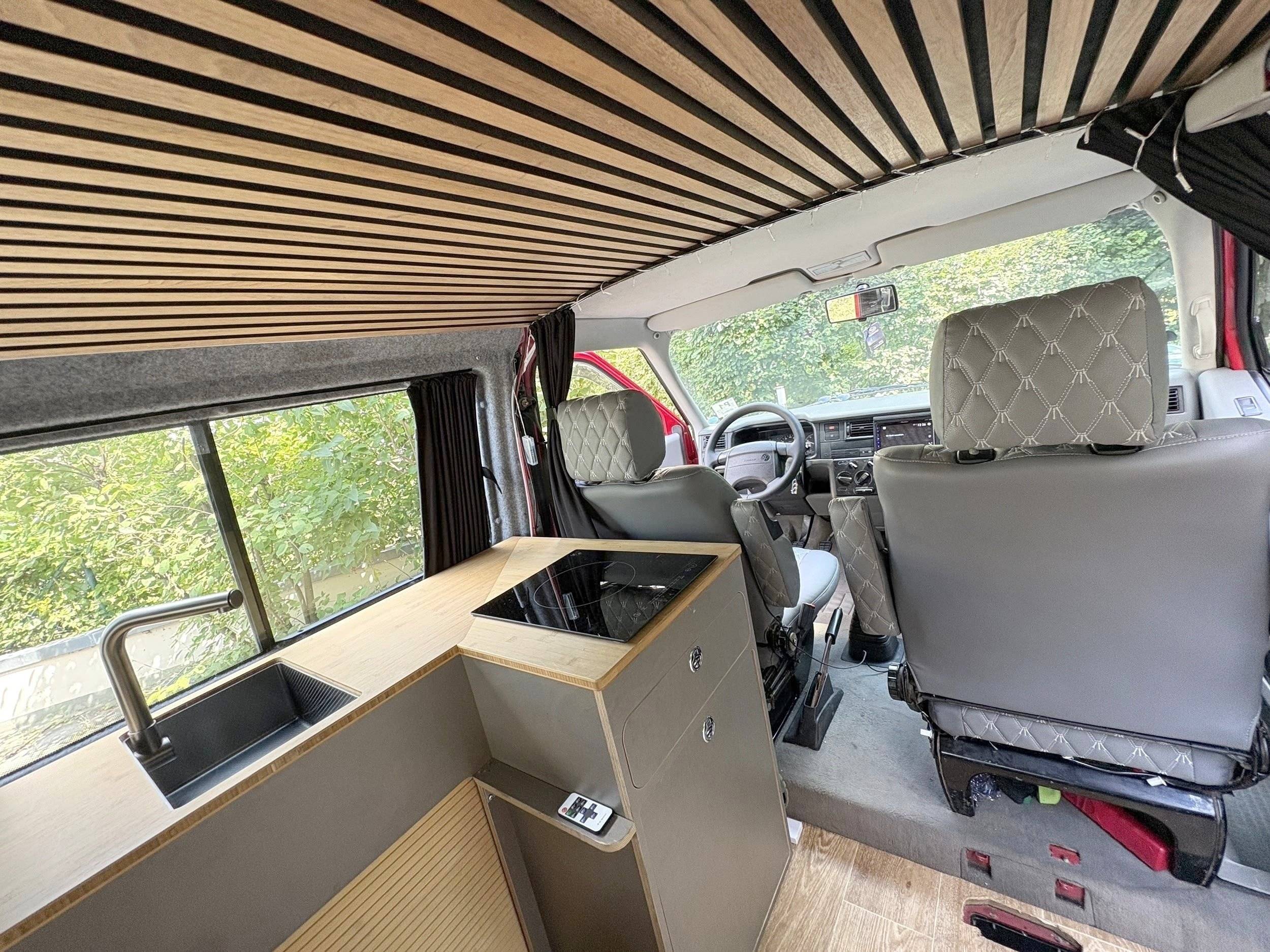 Camper Track Van
