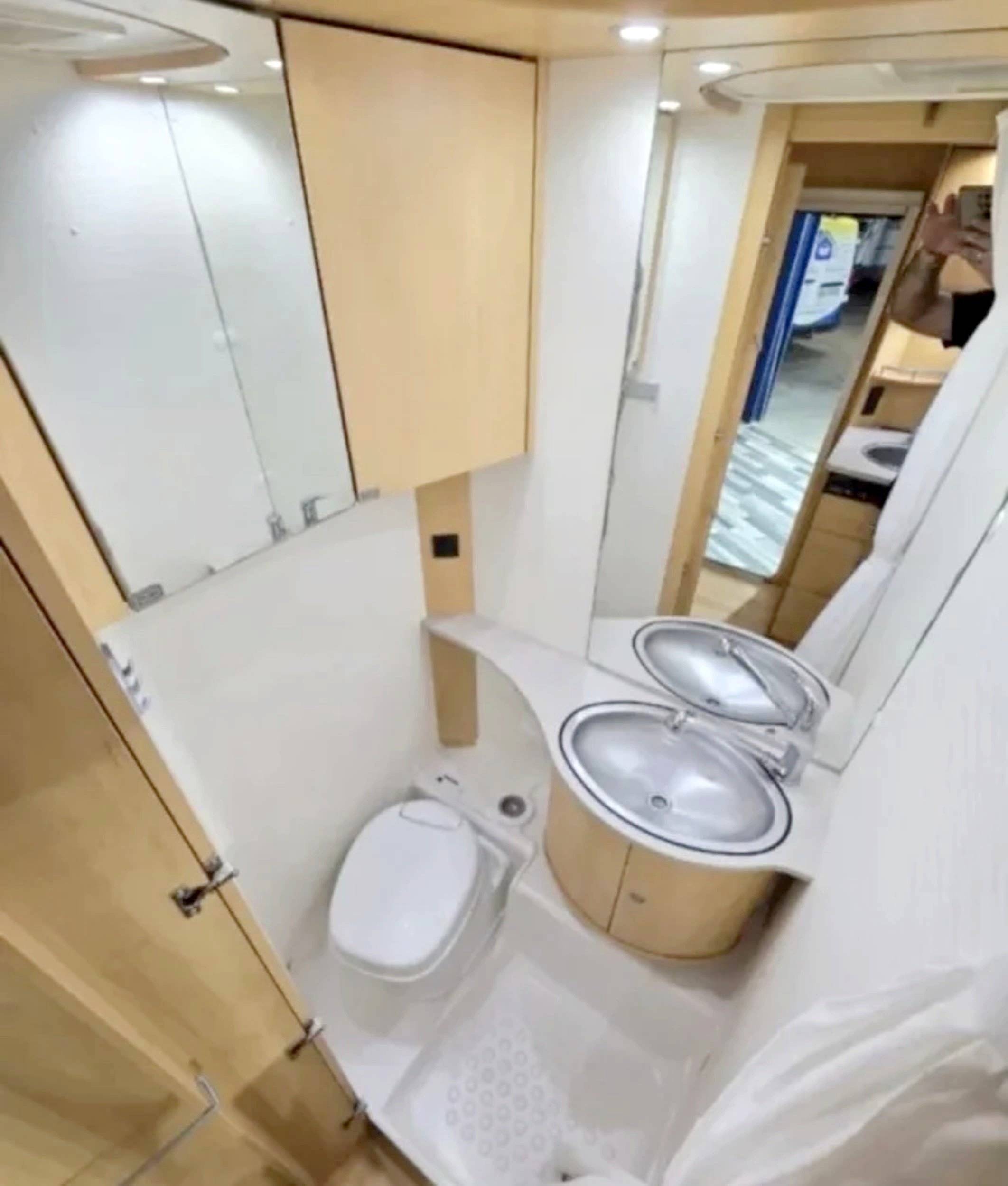 Dethleffs Camper