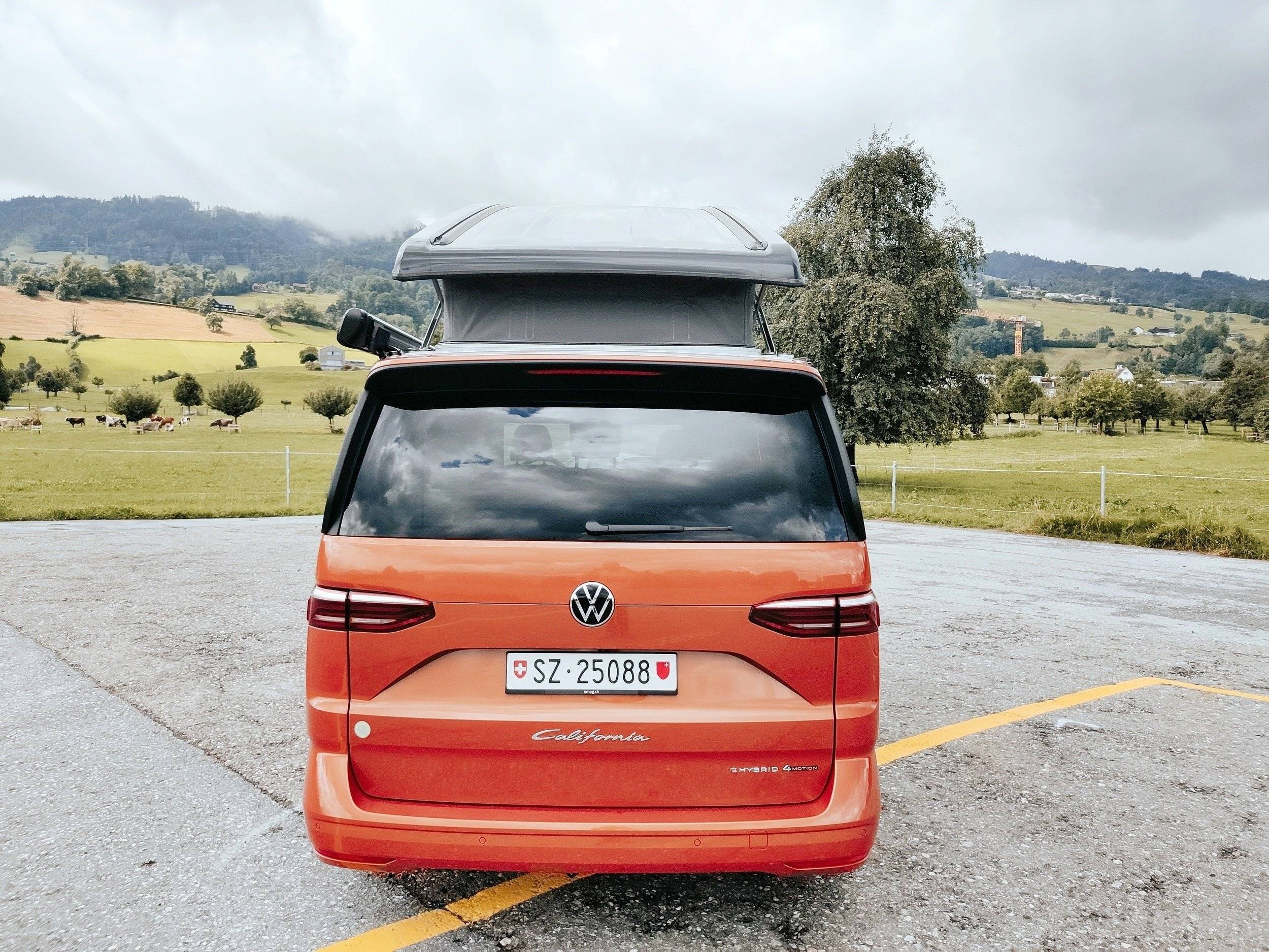 Volkswagen T7 New California Ocean PHEV 4M