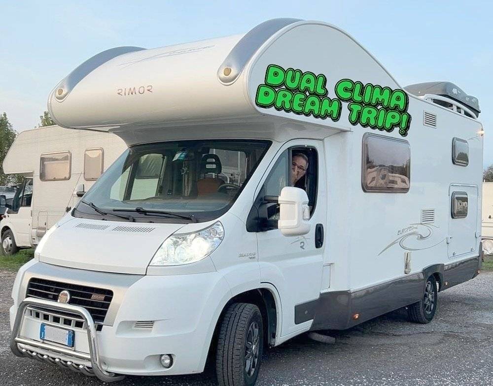 Front view from 3/4 Fiat FIAT DUCATO - Yescapa