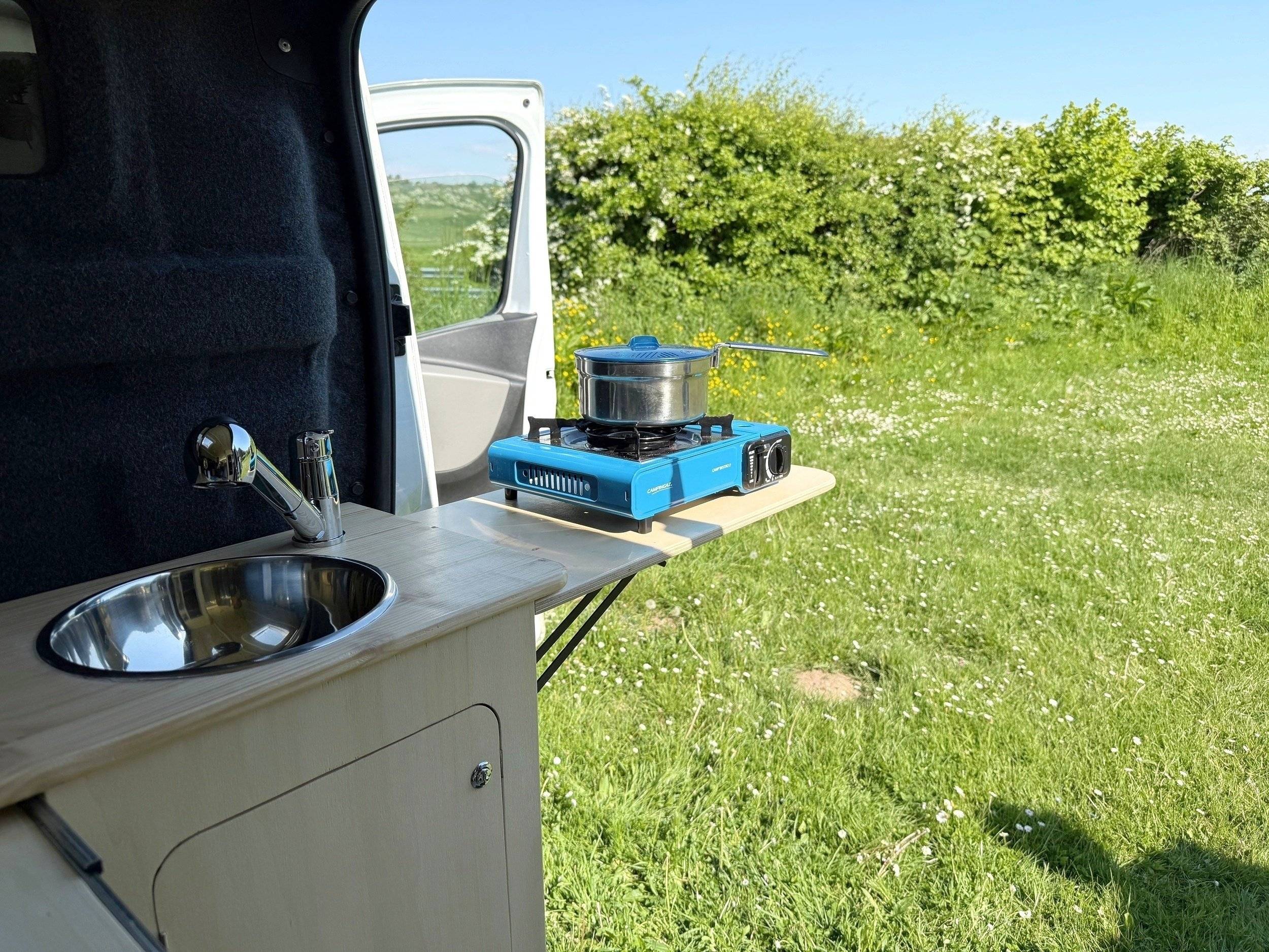 Coin cuisine Renault RENAULT TRAFIC III 120 cv - Yescapa