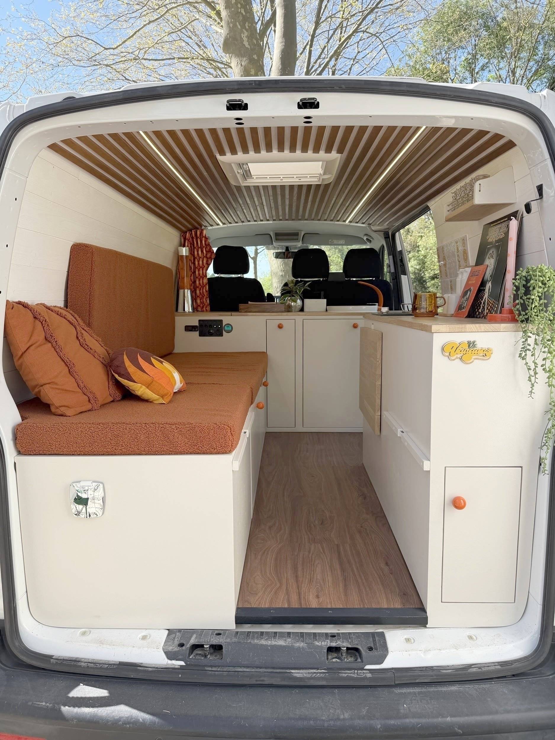 Volkswagen T6 2 l TDI 150 ch