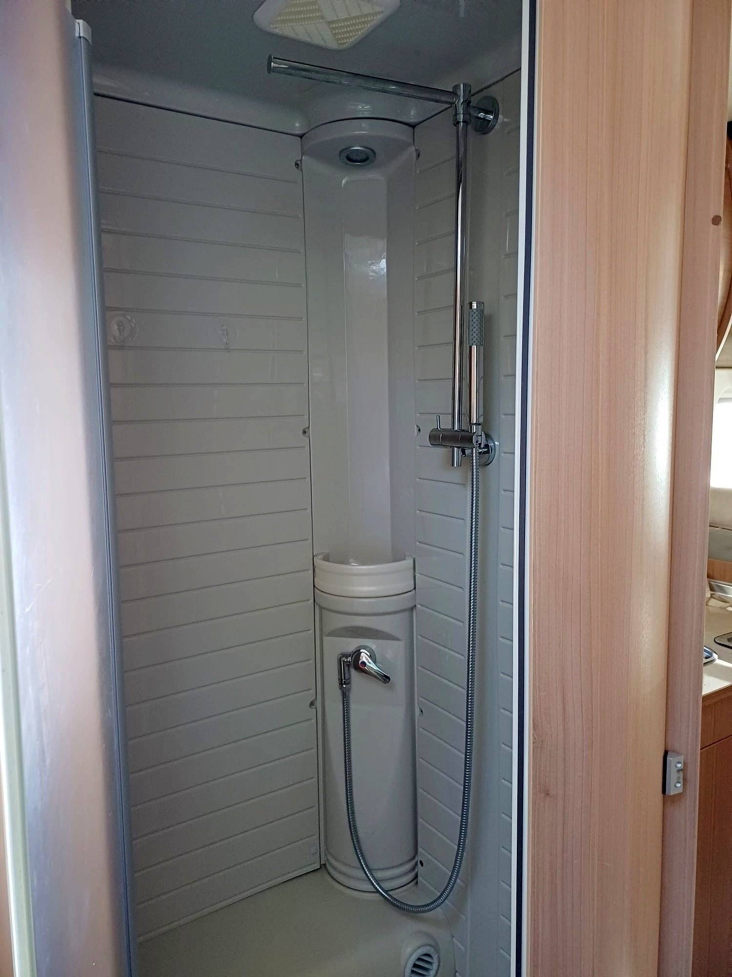 Bürstner Ixeo time IT 734