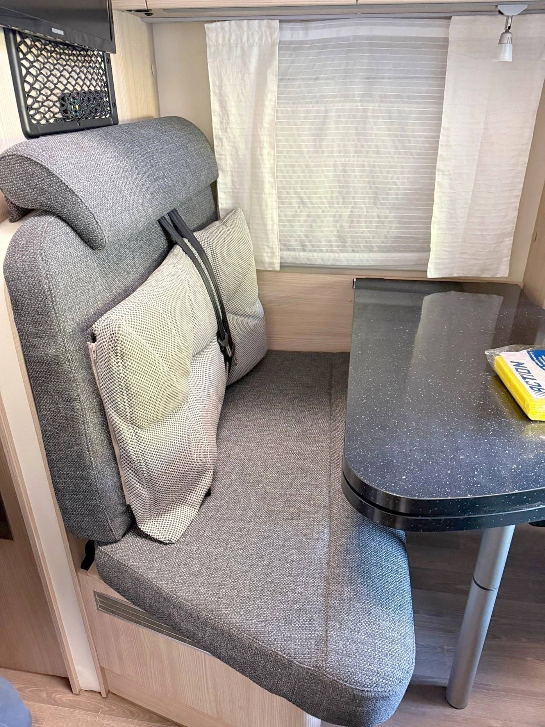 Comedor Fiat Ducato 2,3 l 130 ch. - Yescapa