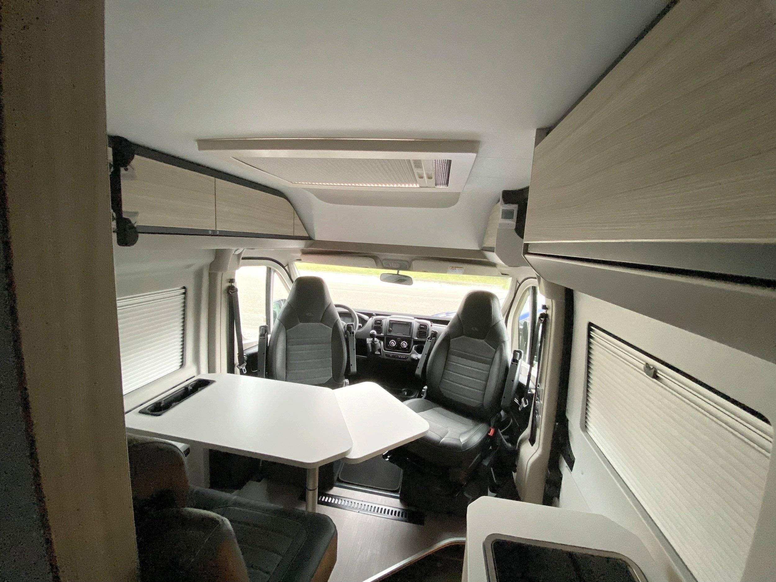 Adria Adria Twin PLUS 600 SPB Family