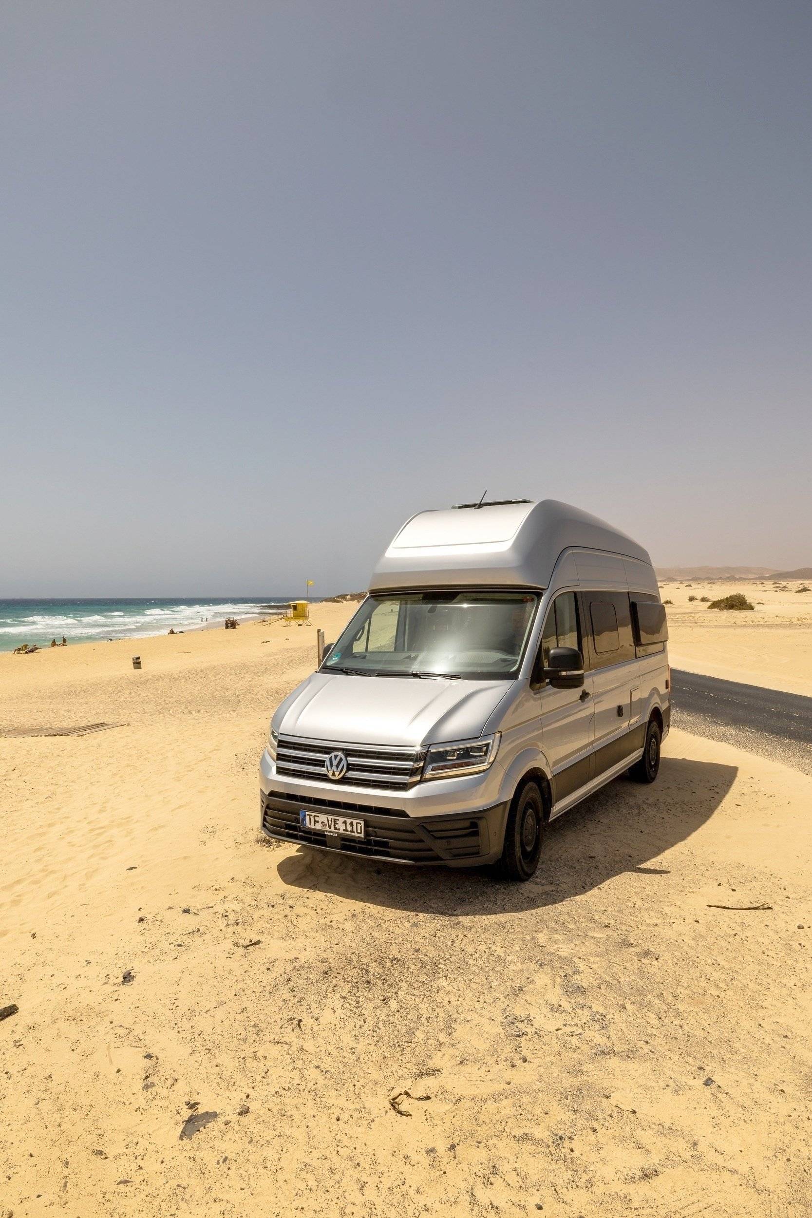 Vista de 3/4 Volkswagen Grand California 600 - Yescapa
