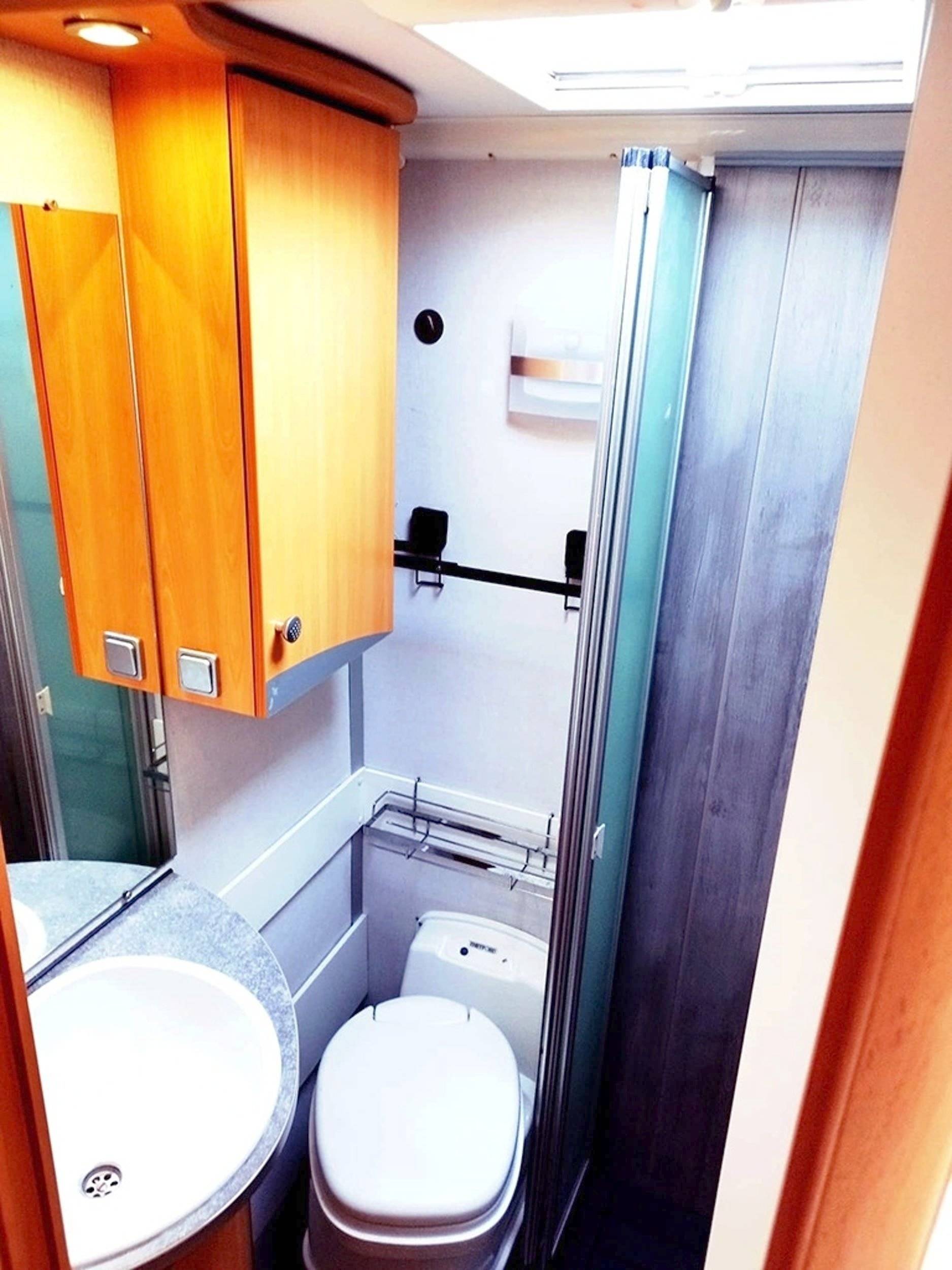 Pilote Aventura G710