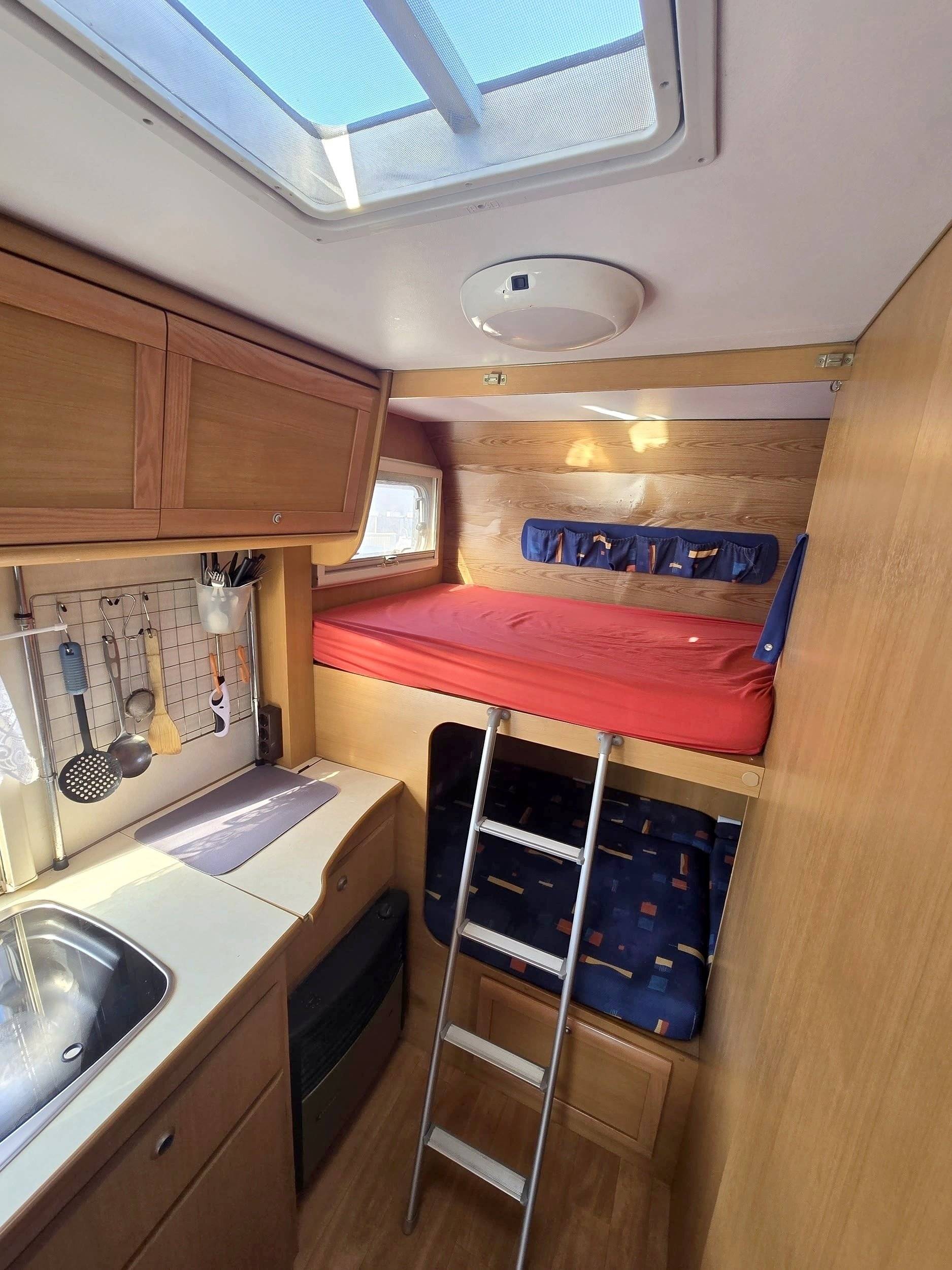 Berth Fiat 33 Light 2,3 l 130 ch. - Yescapa