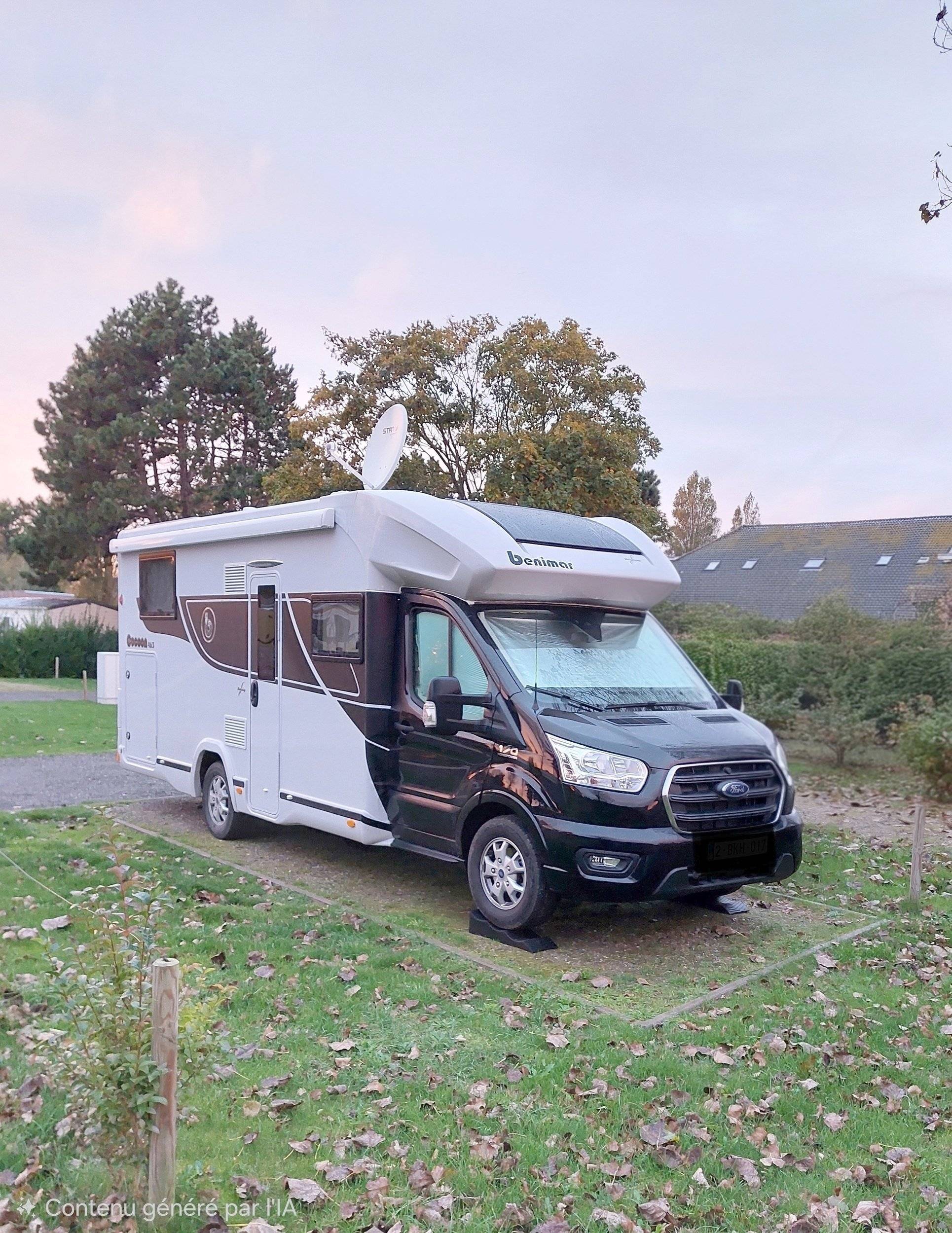 Front view from 3/4 Ford 170cv automatique - Yescapa