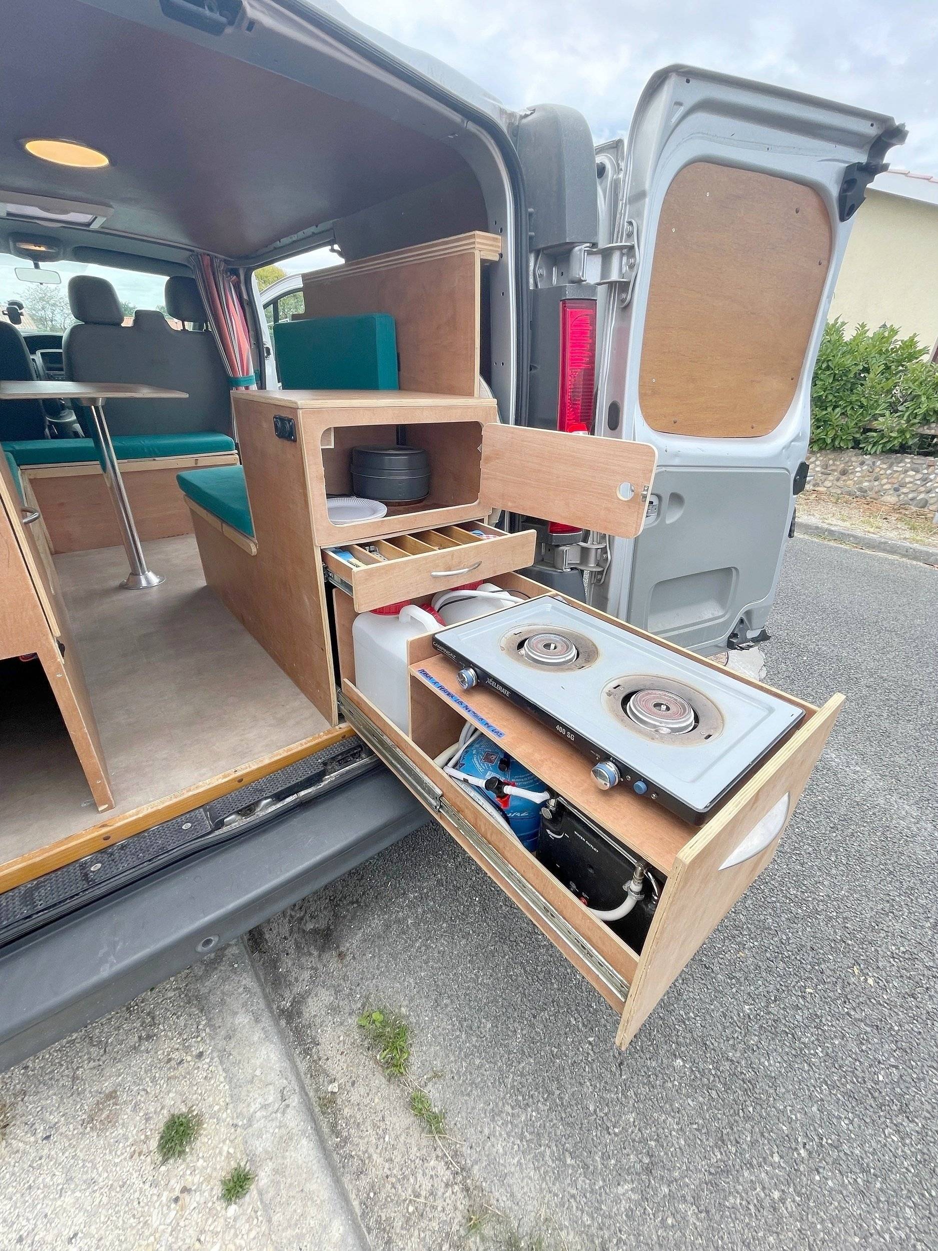 C'est moi Trafic 2,0 l dCi 115 ch