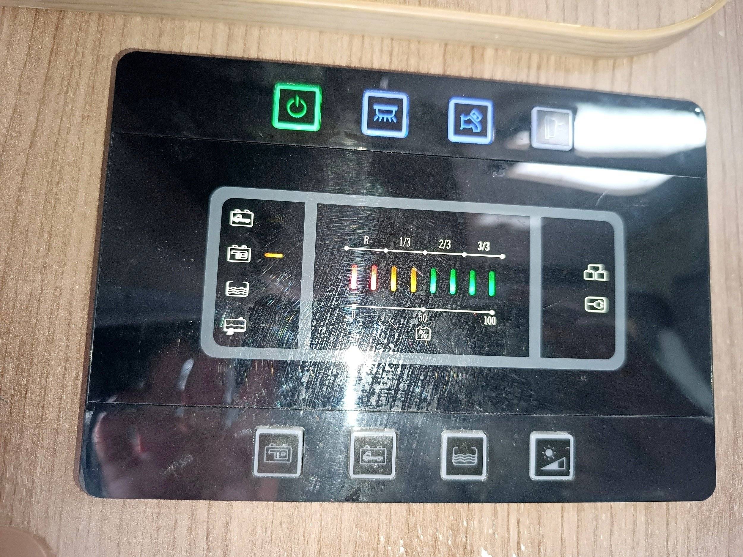 Challenger ford transit