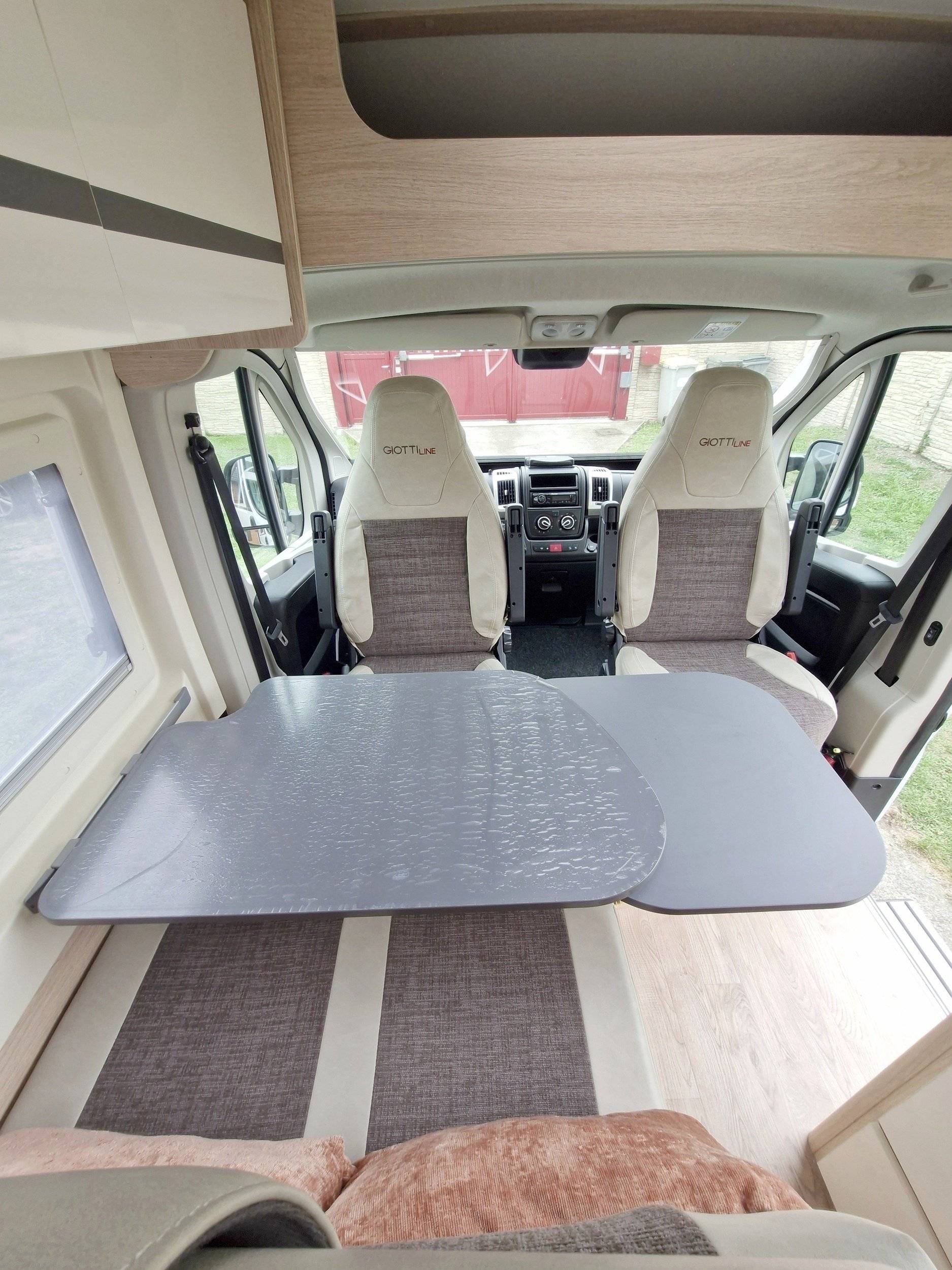 Coin repas Citroën Jumper 2,2 l 140ch - Yescapa