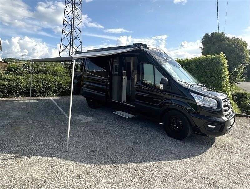 Vue avant de 3/4 Ford FORD TRANSIT - Yescapa