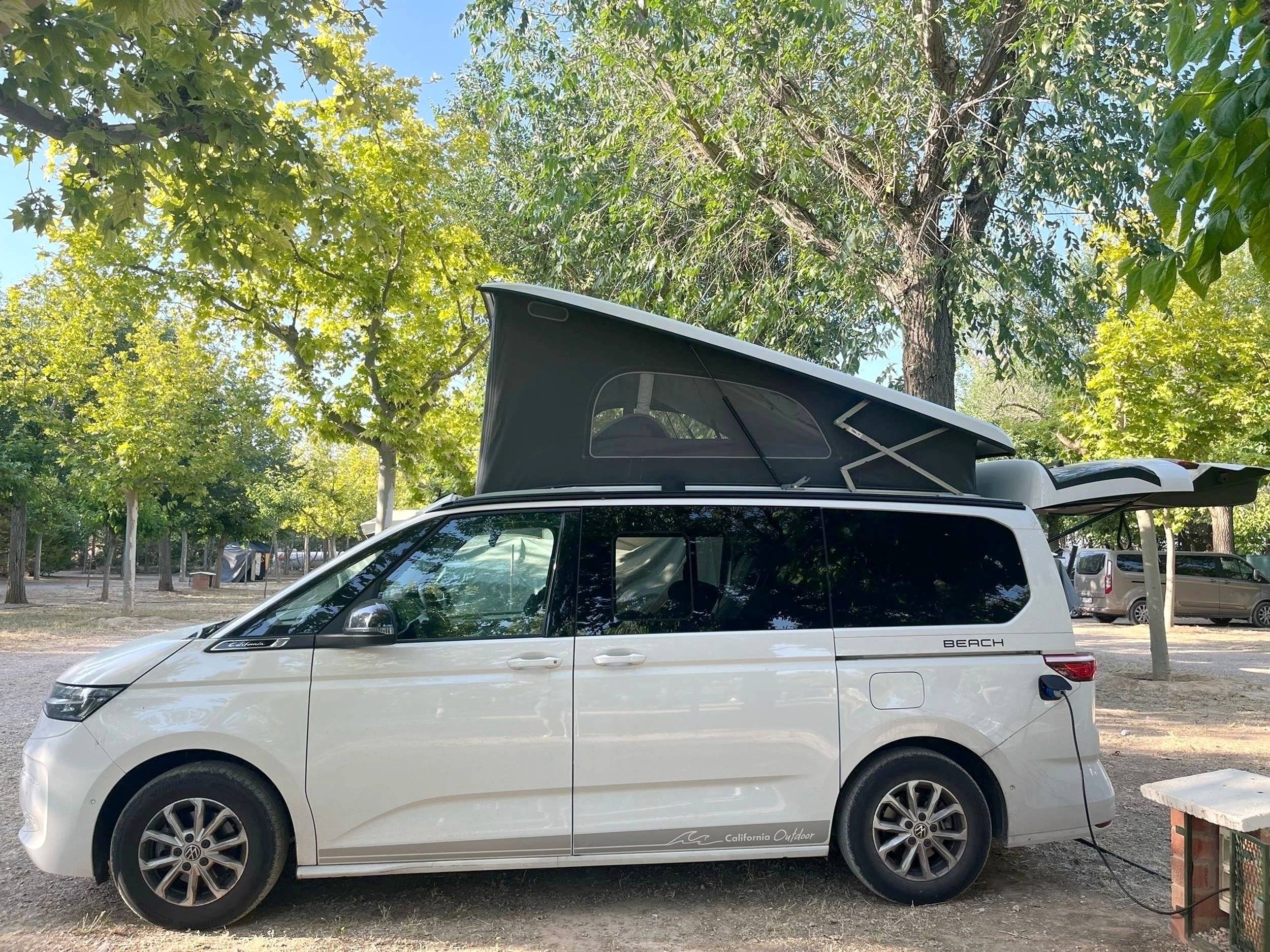 Volkswagen California Beach