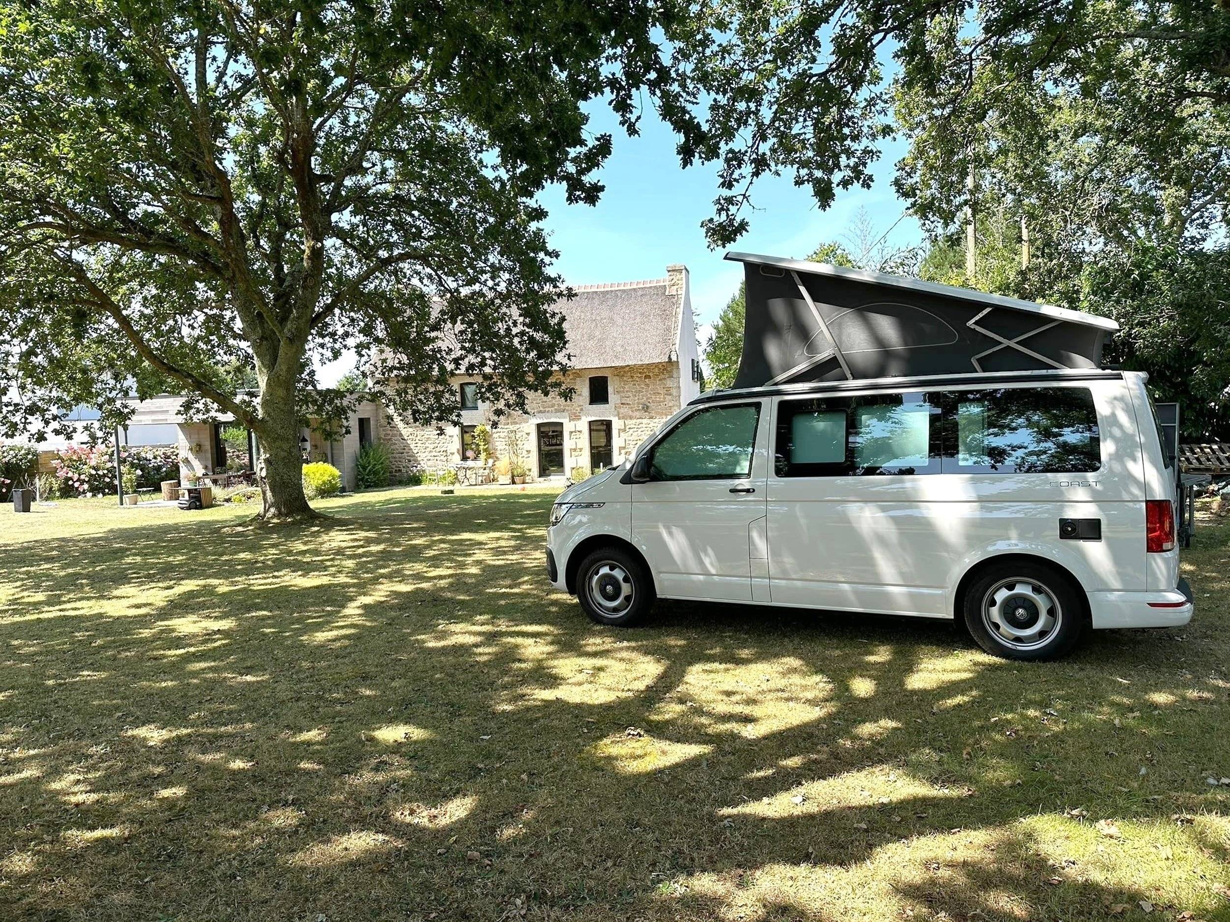 Voorkant 3/4 Volkswagen Volkswagen T6.1 California - Yescapa