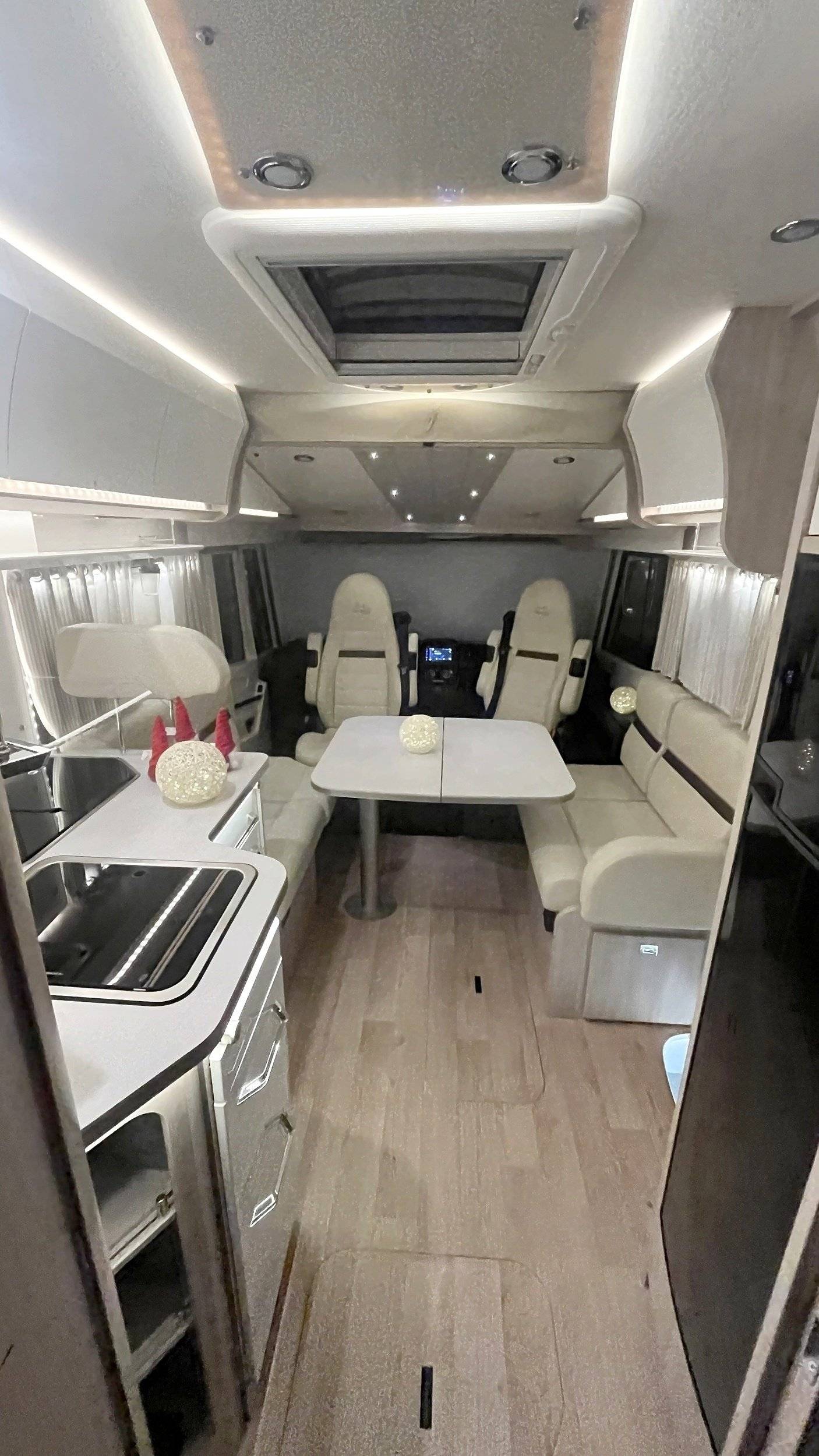 Coin repas Fiat Ducato 2,3 l Al-Ko 160 ch. - Yescapa