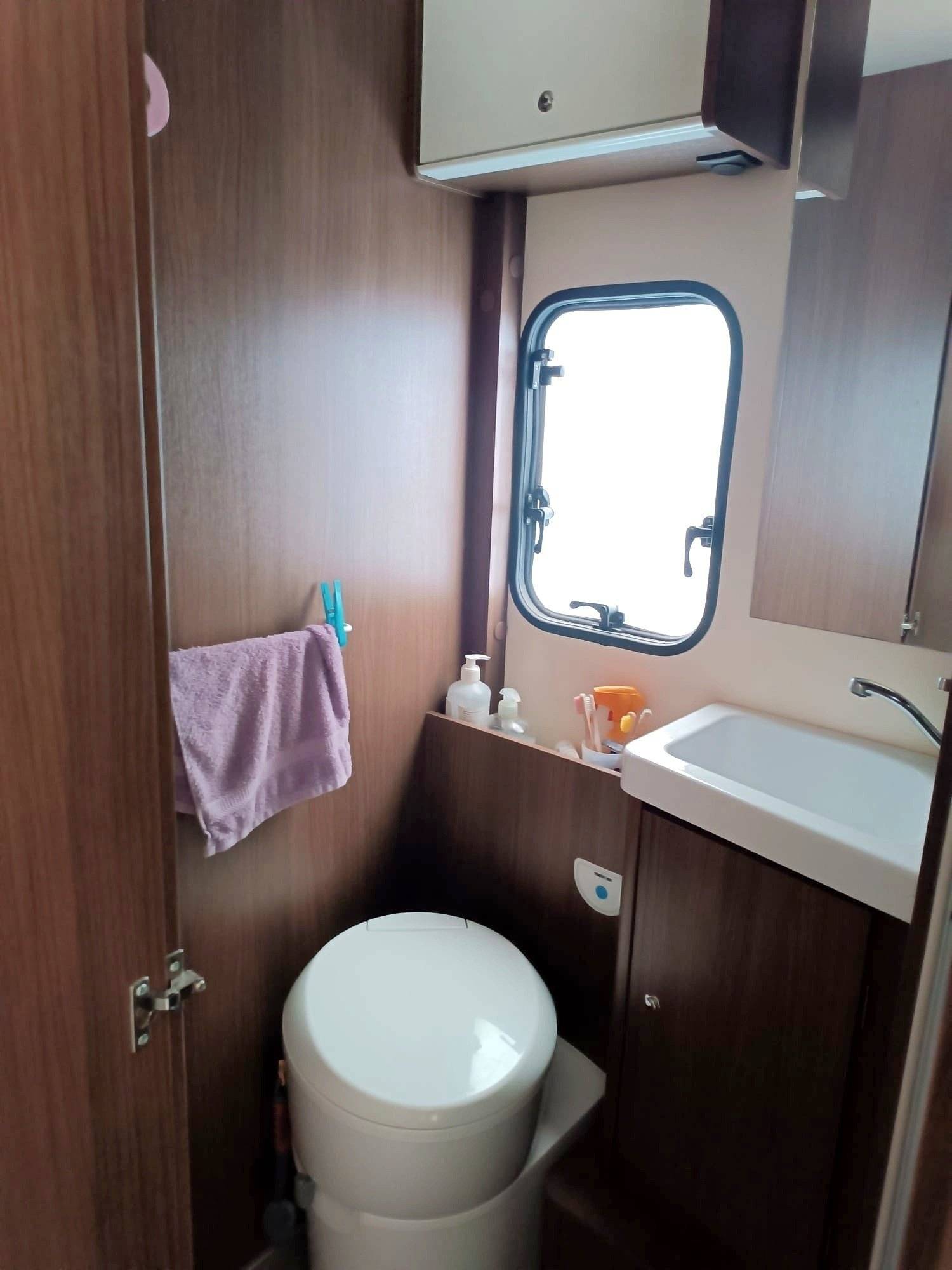 Trigano Roller Team Kronos 284 tl