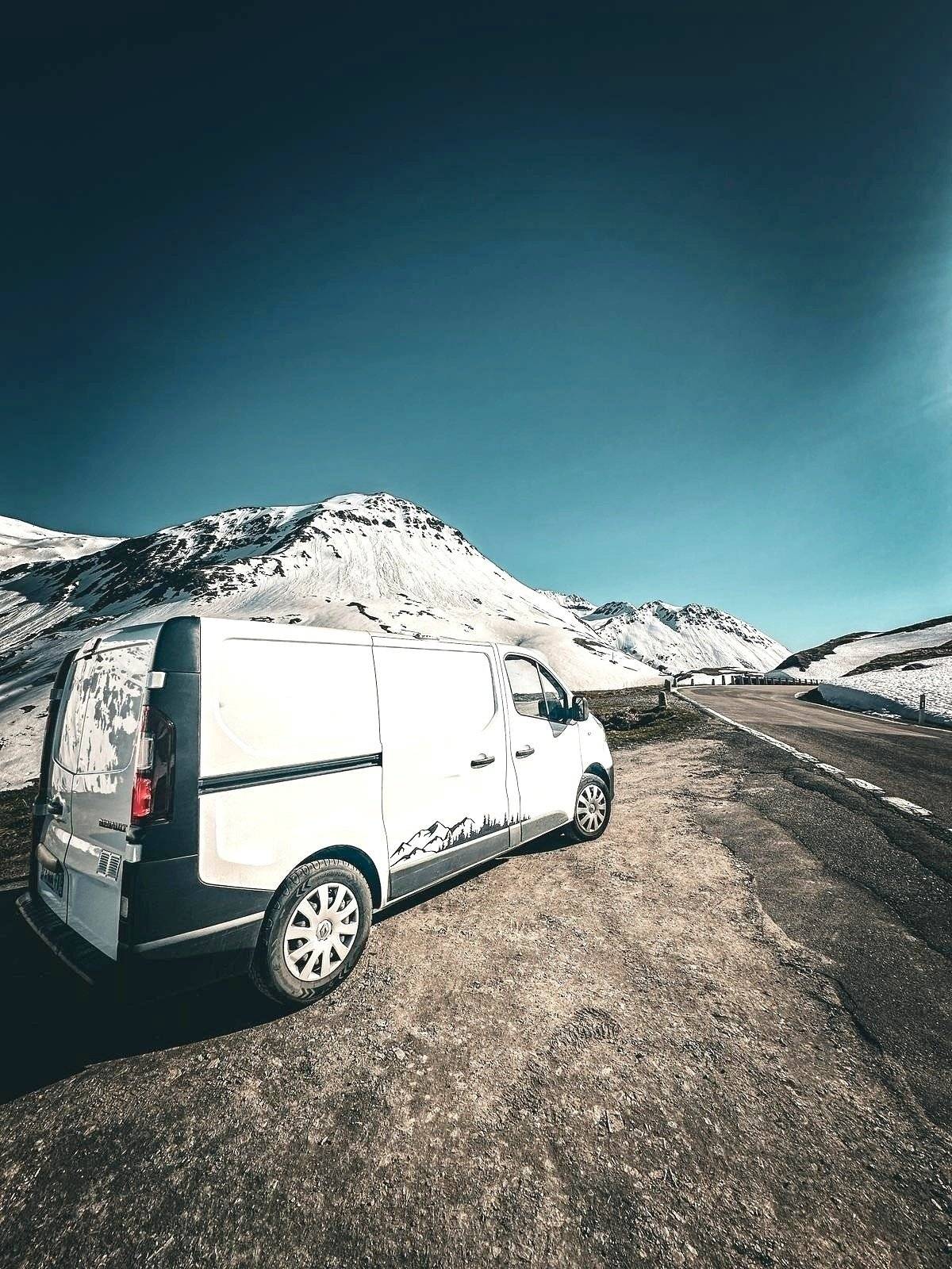 BJH RENAULT TRAFIC III 120 cv