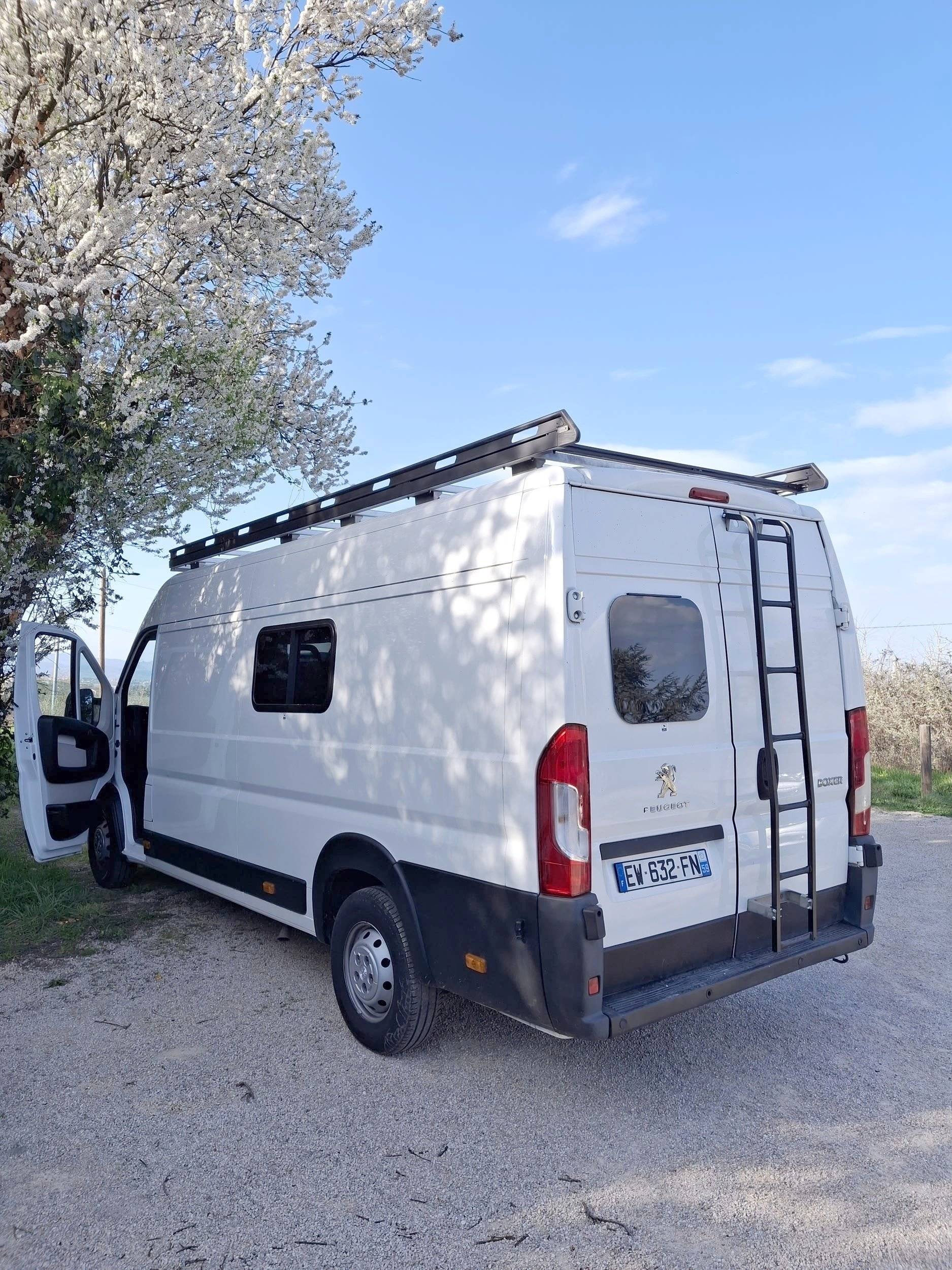 Peugeot Boxer 2,0 l 130 ch