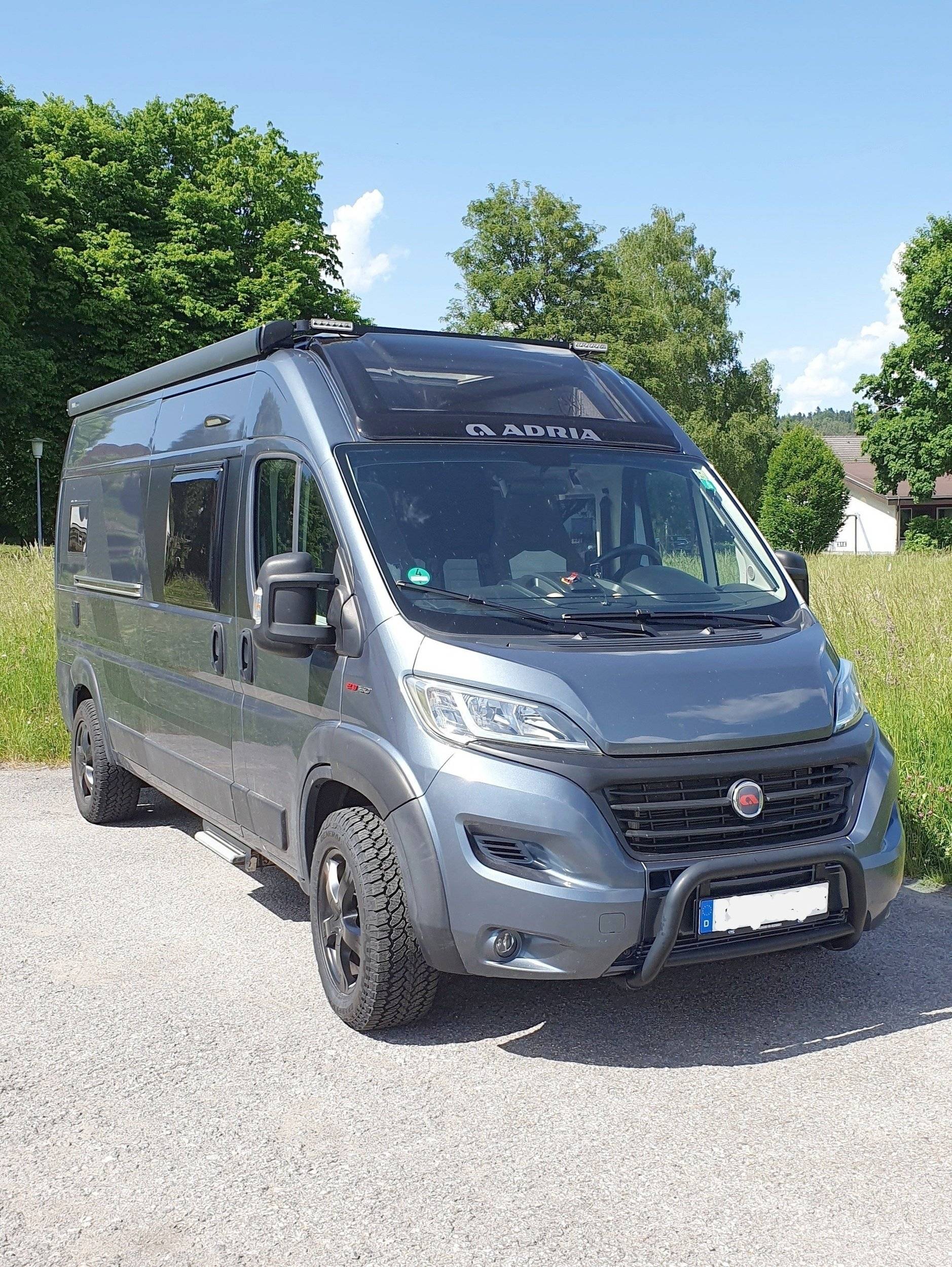 Adria Adria Twin Supreme 600 SPB