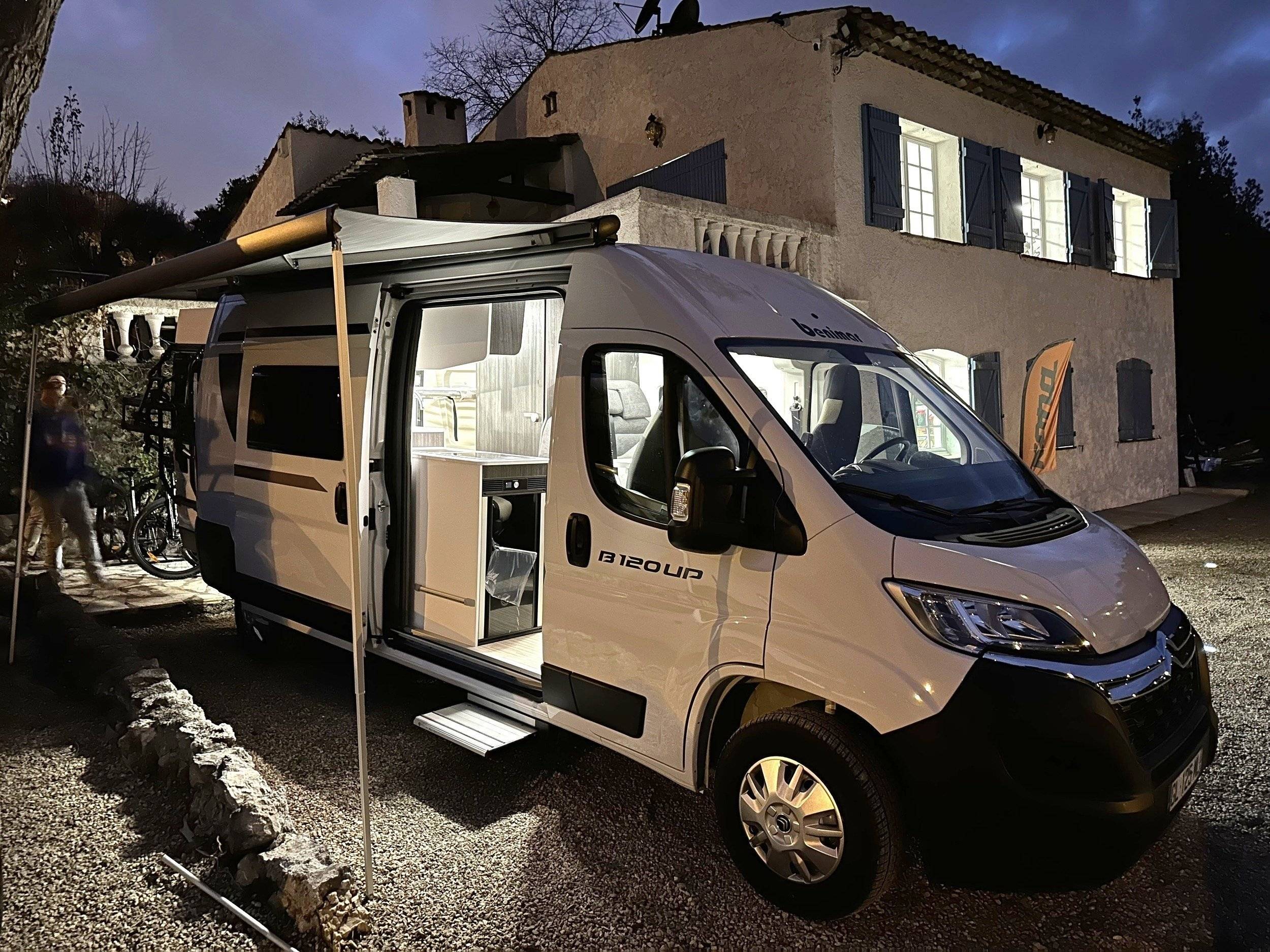 Benimar BENIVAN 120 UP