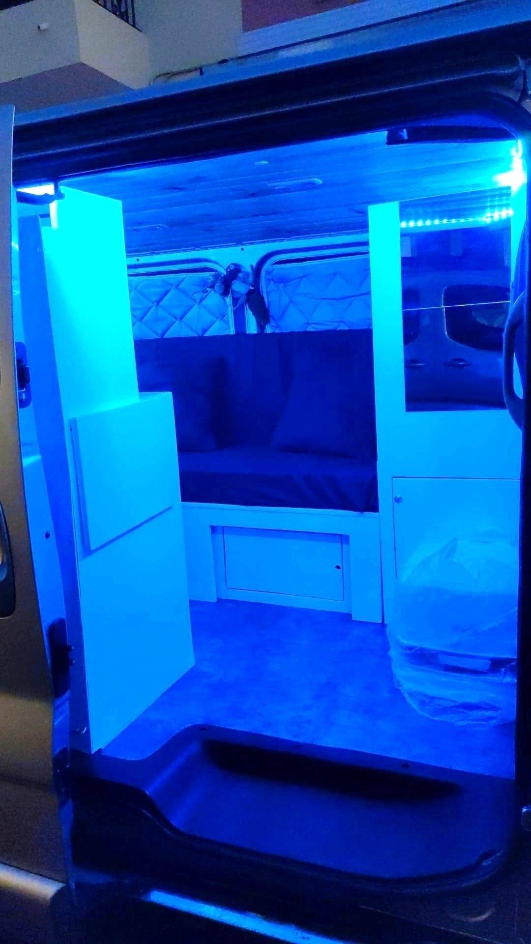 Van Mania Vivaro 1,9 CDTI 100cv