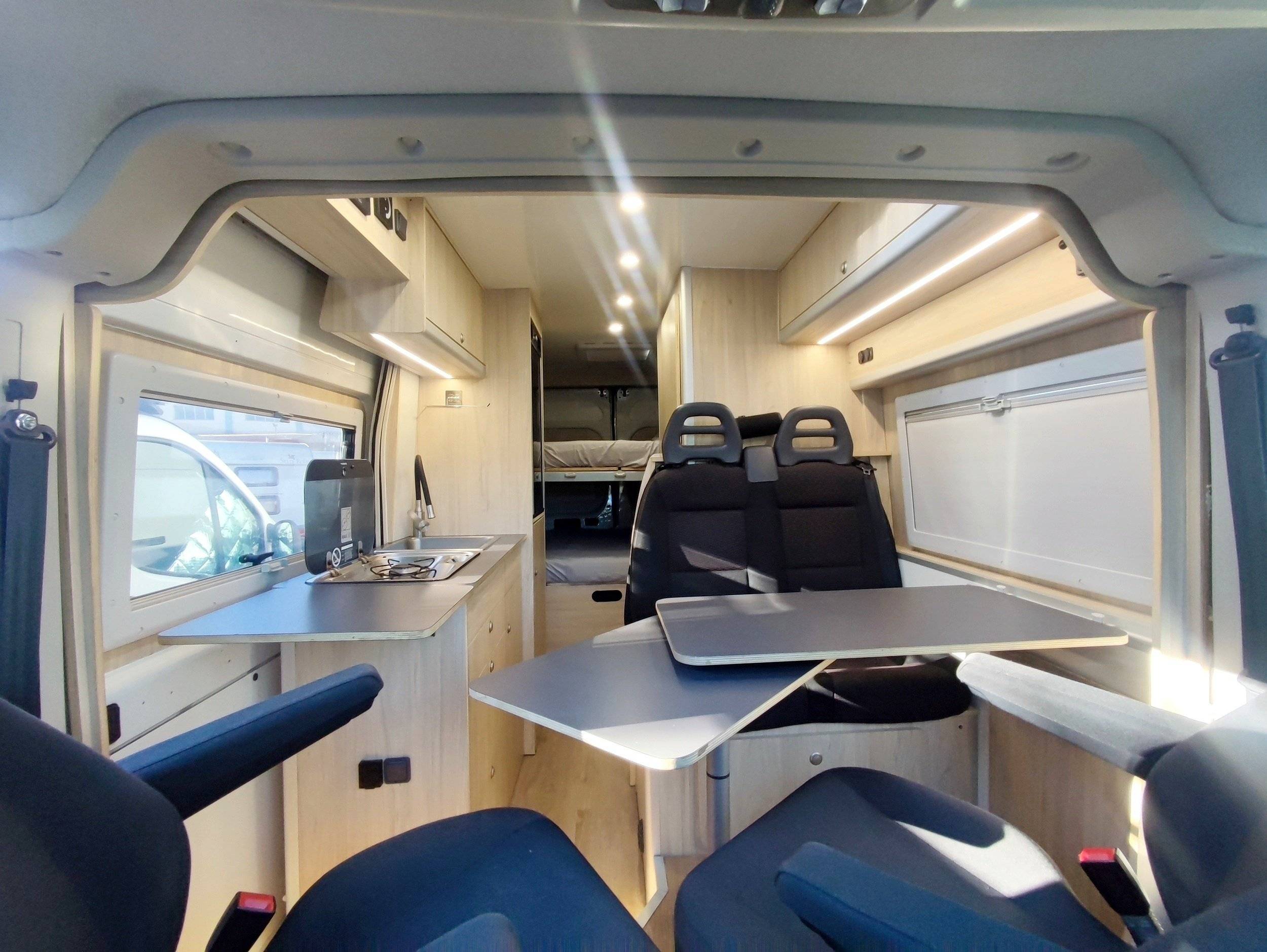 Citroën Jumper 2,0 l 130 ch blue hdi