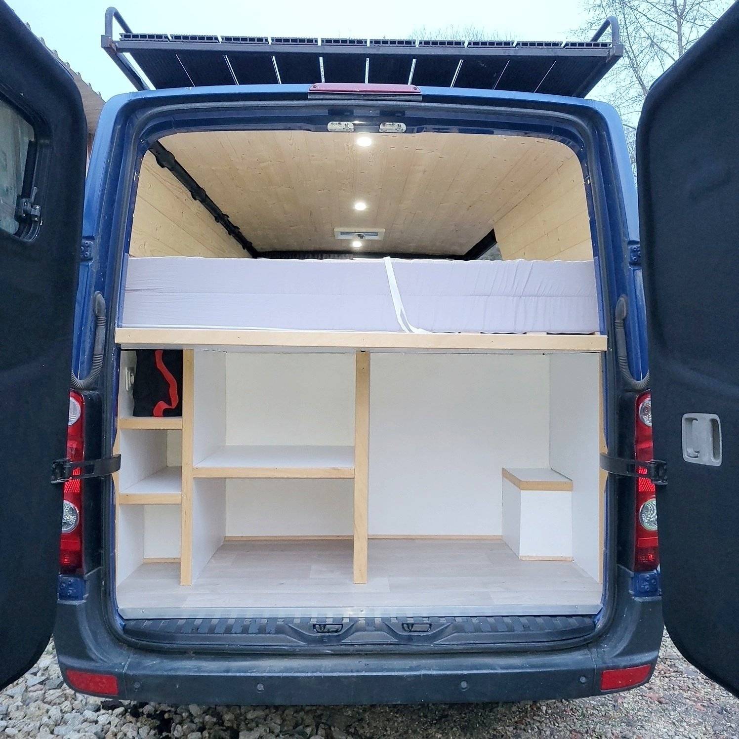 Volkswagen Crafter 2,5 TDI 136 L2H1