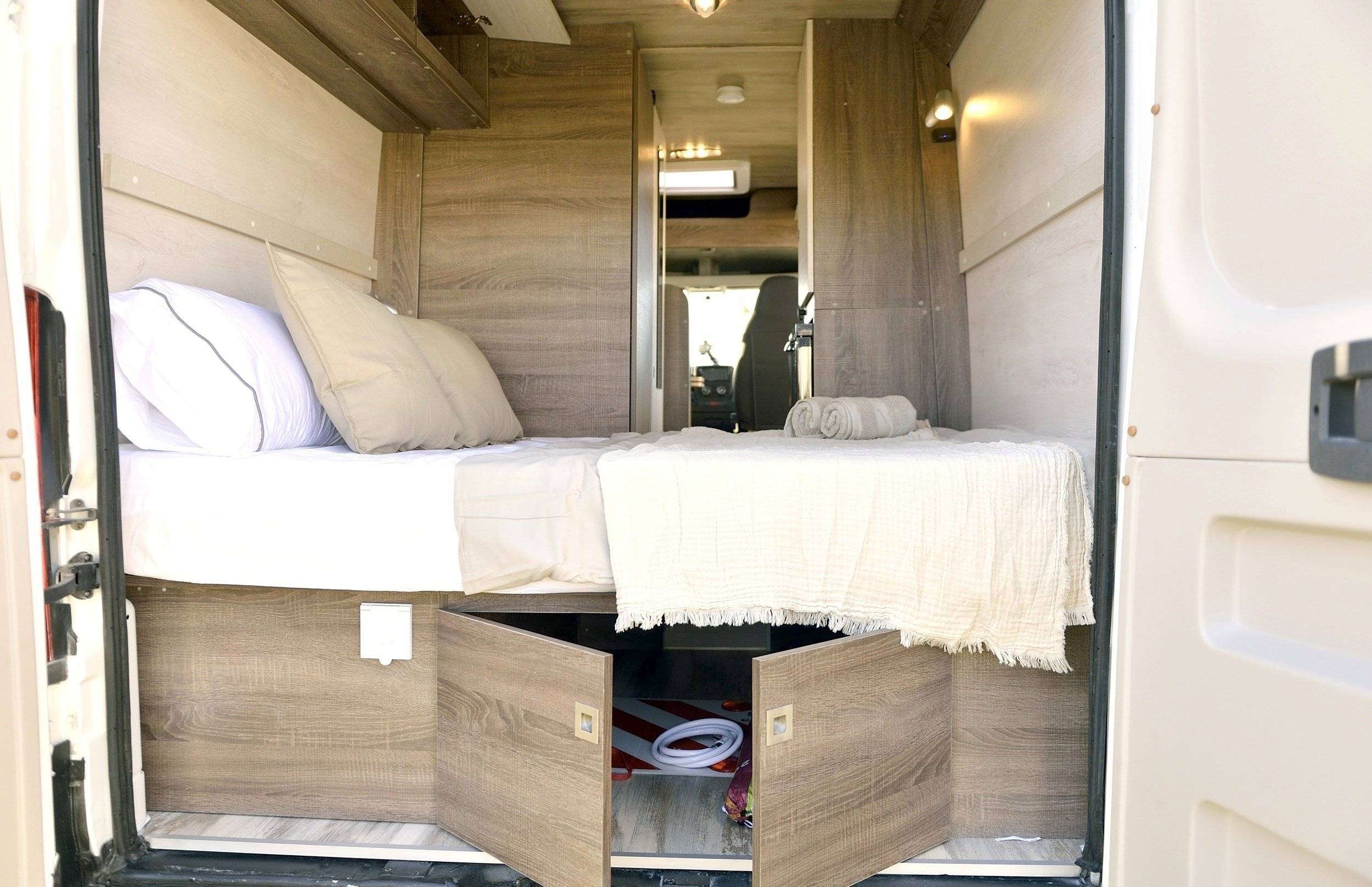 7955FXV  Boxer 3,0 HDI 160 ch