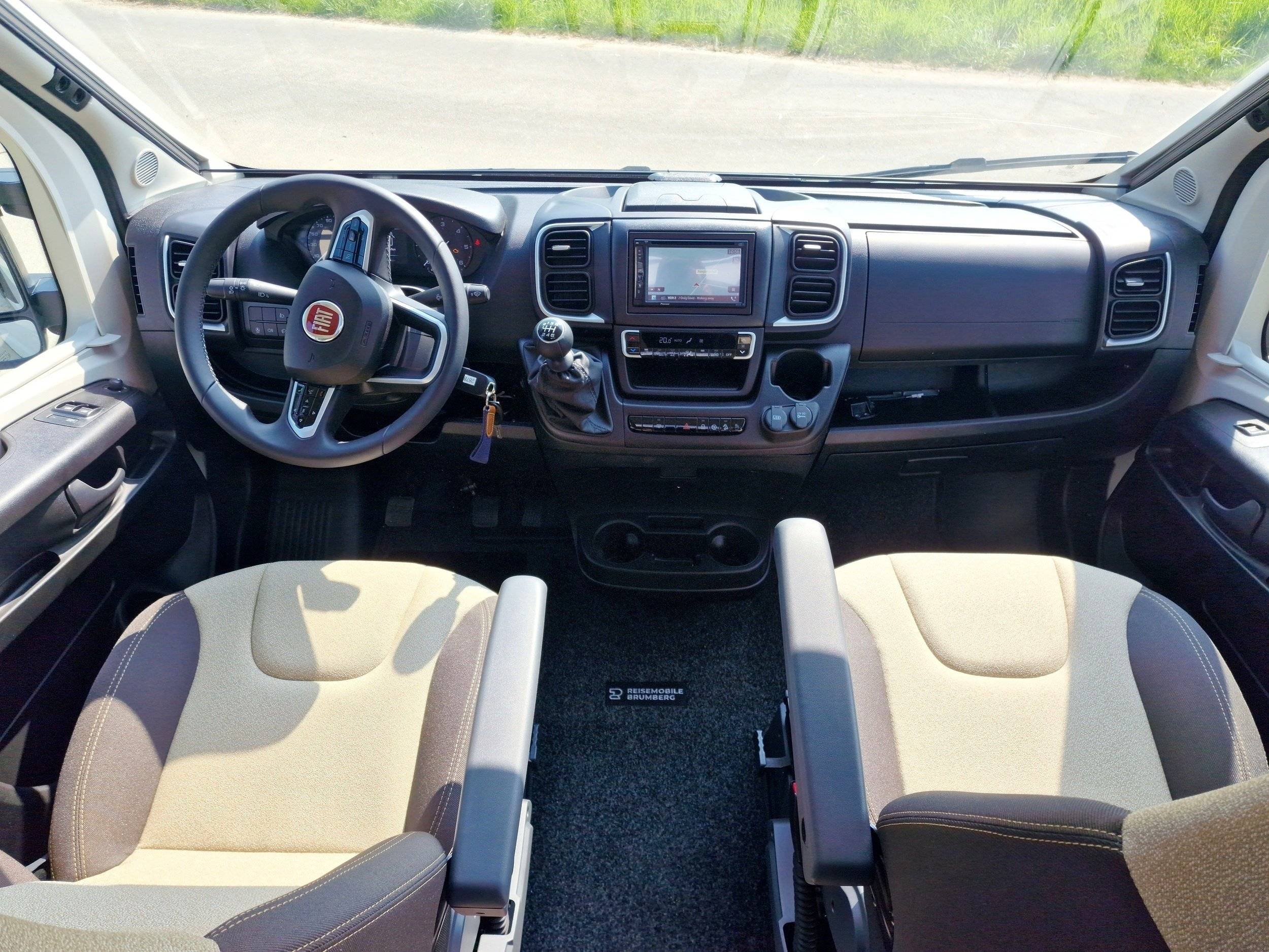 Pössl Summit 600 Plus