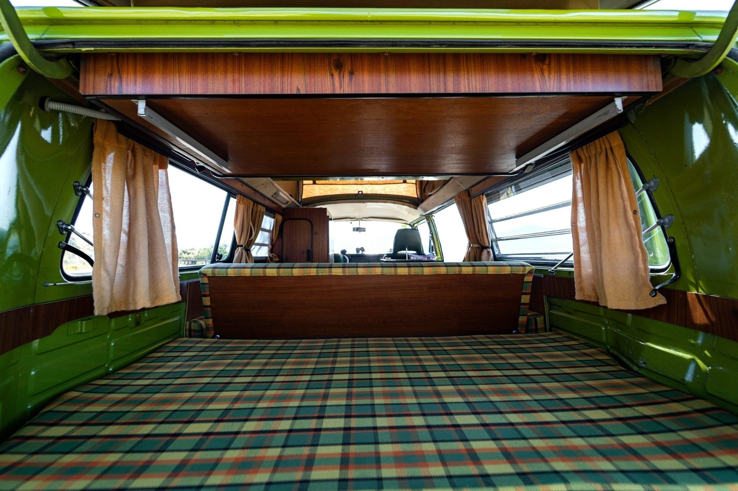 Volkswagen Kombi T2 Helsinki Westfalia Original