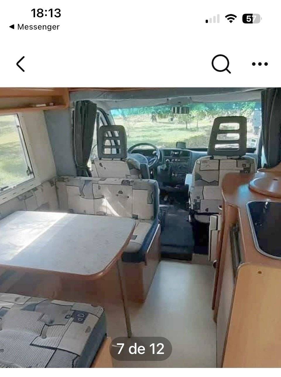 Dining Area Fiat Ducato 2.8 JTD - Yescapa