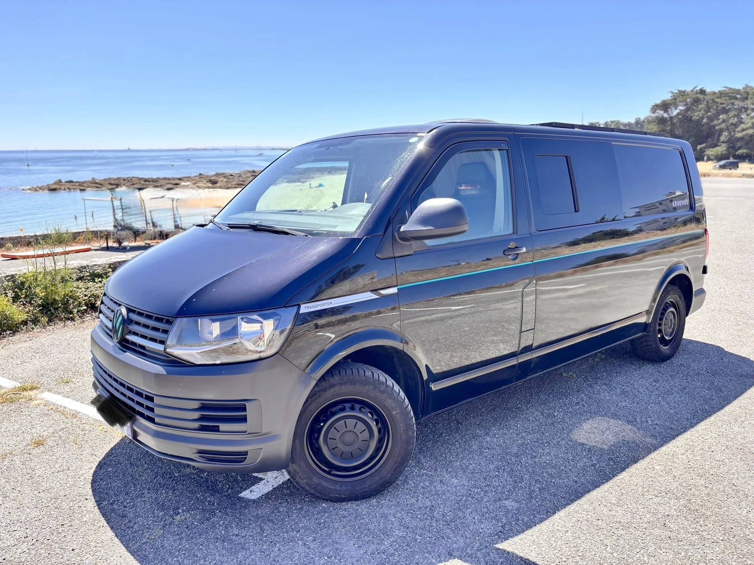 schräge Vorderansicht Volkswagen T6 Long 2,0 l 150 ch - Yescapa