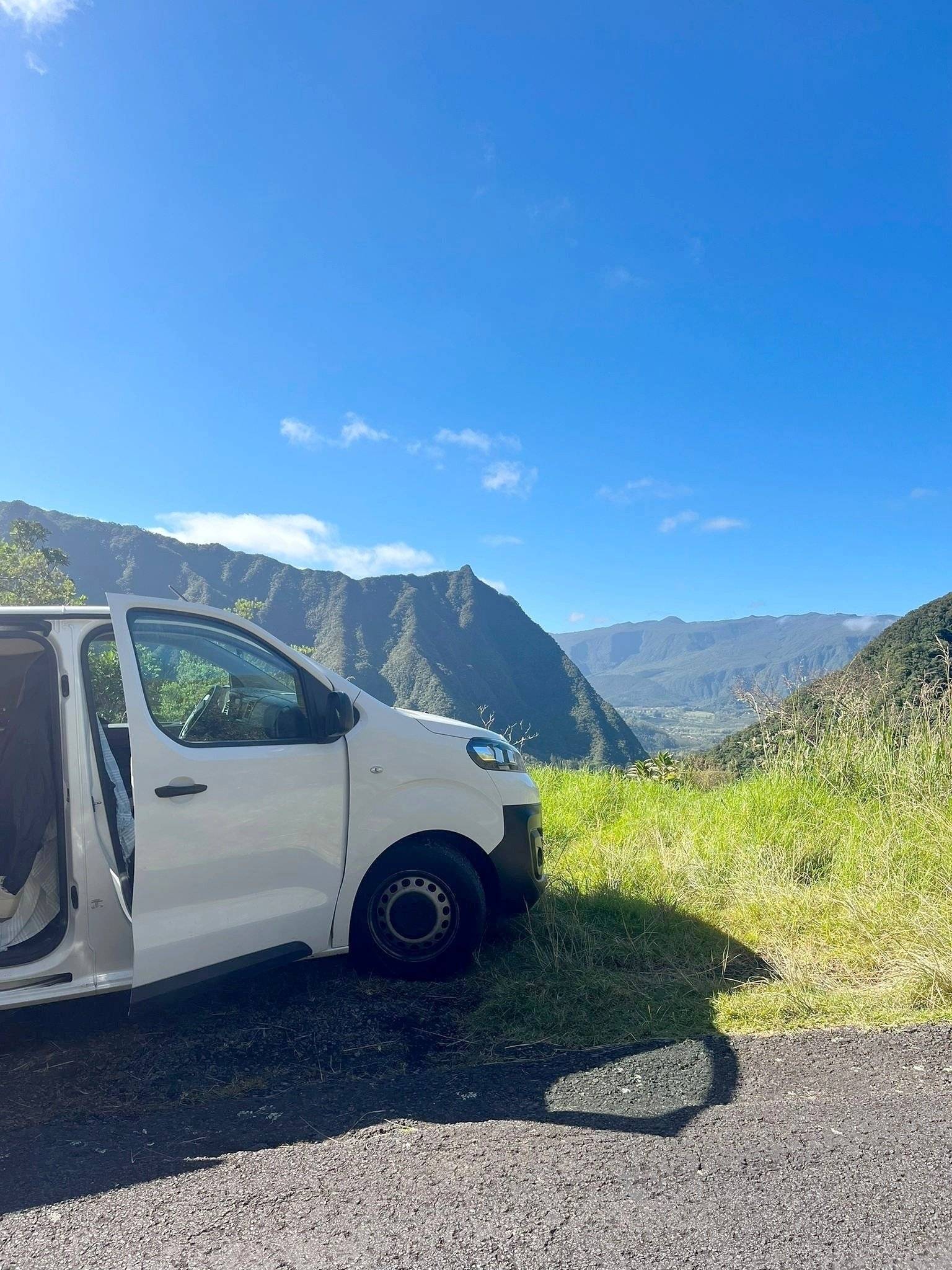 Ci Vivaro H1L2 1,6 l 120 ch