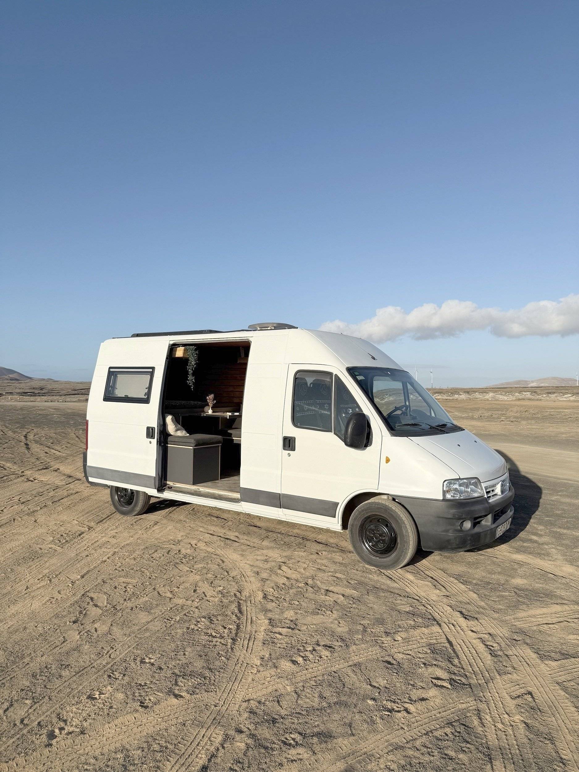 Vista de 3/4 Fiat FIAT DUCATO - Yescapa