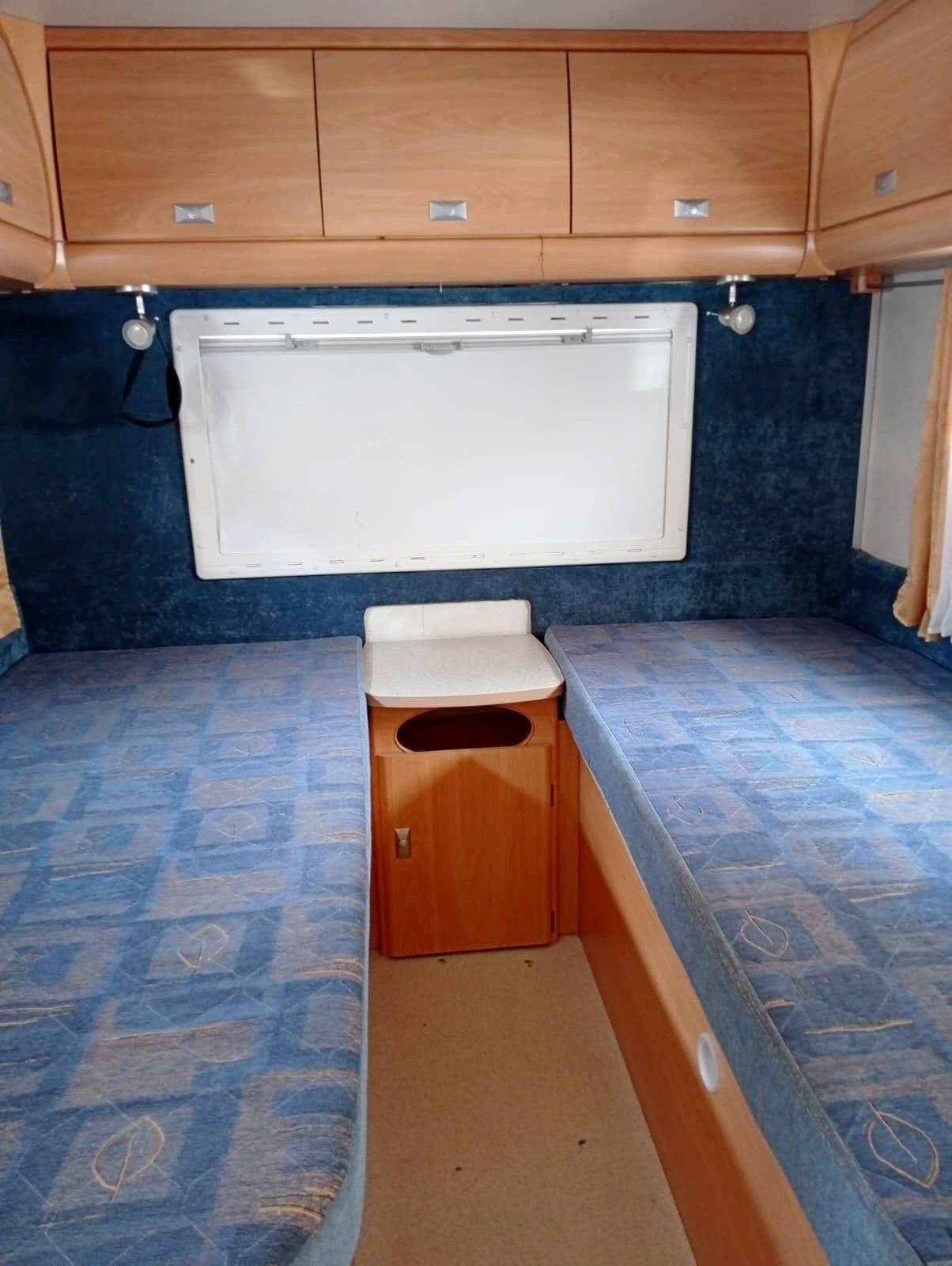 Plazas en cama Fiat Ducato 2.8 jtd - Yescapa