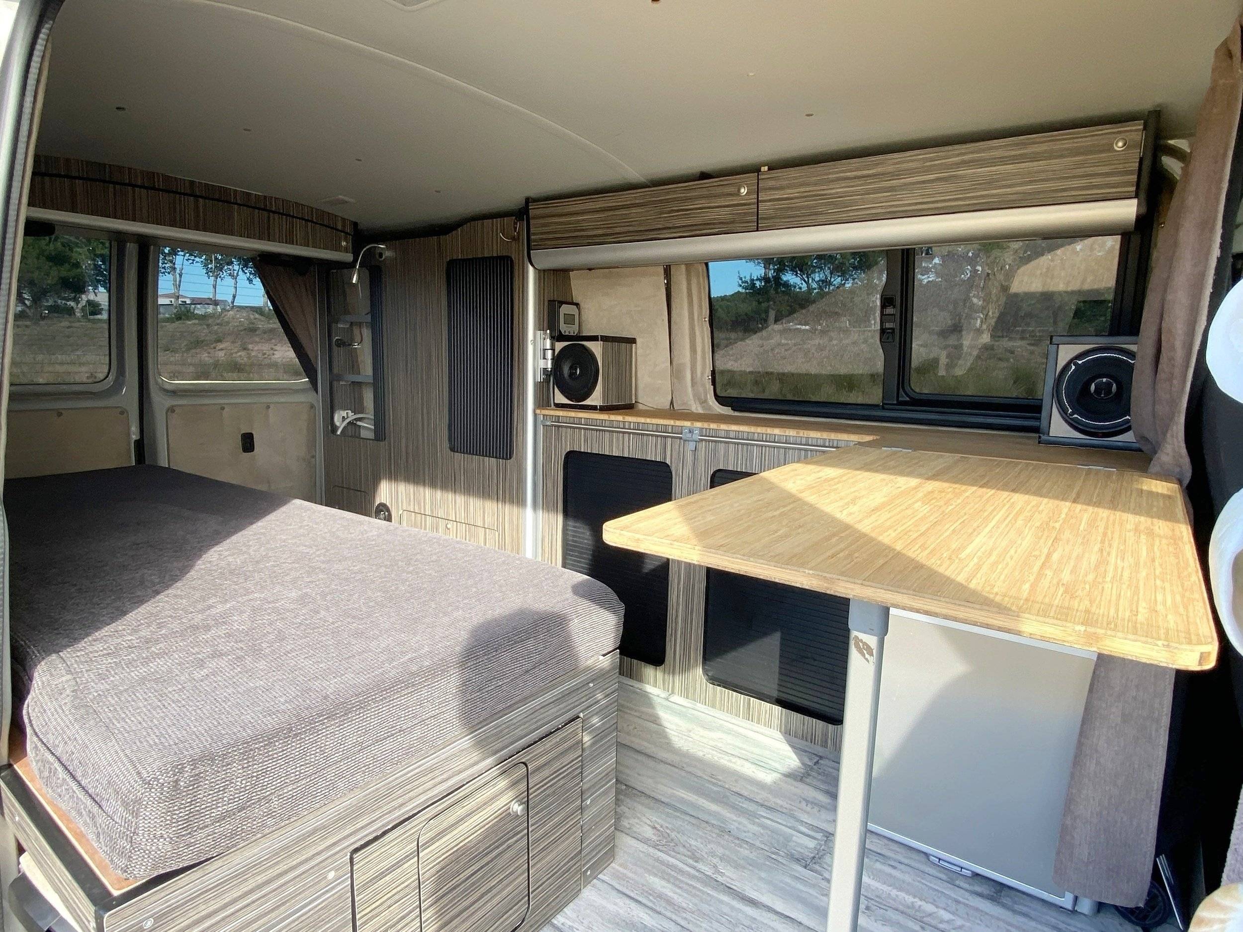 Dinette Volkswagen T6.1 2 l 150 ch 4 motions - Yescapa