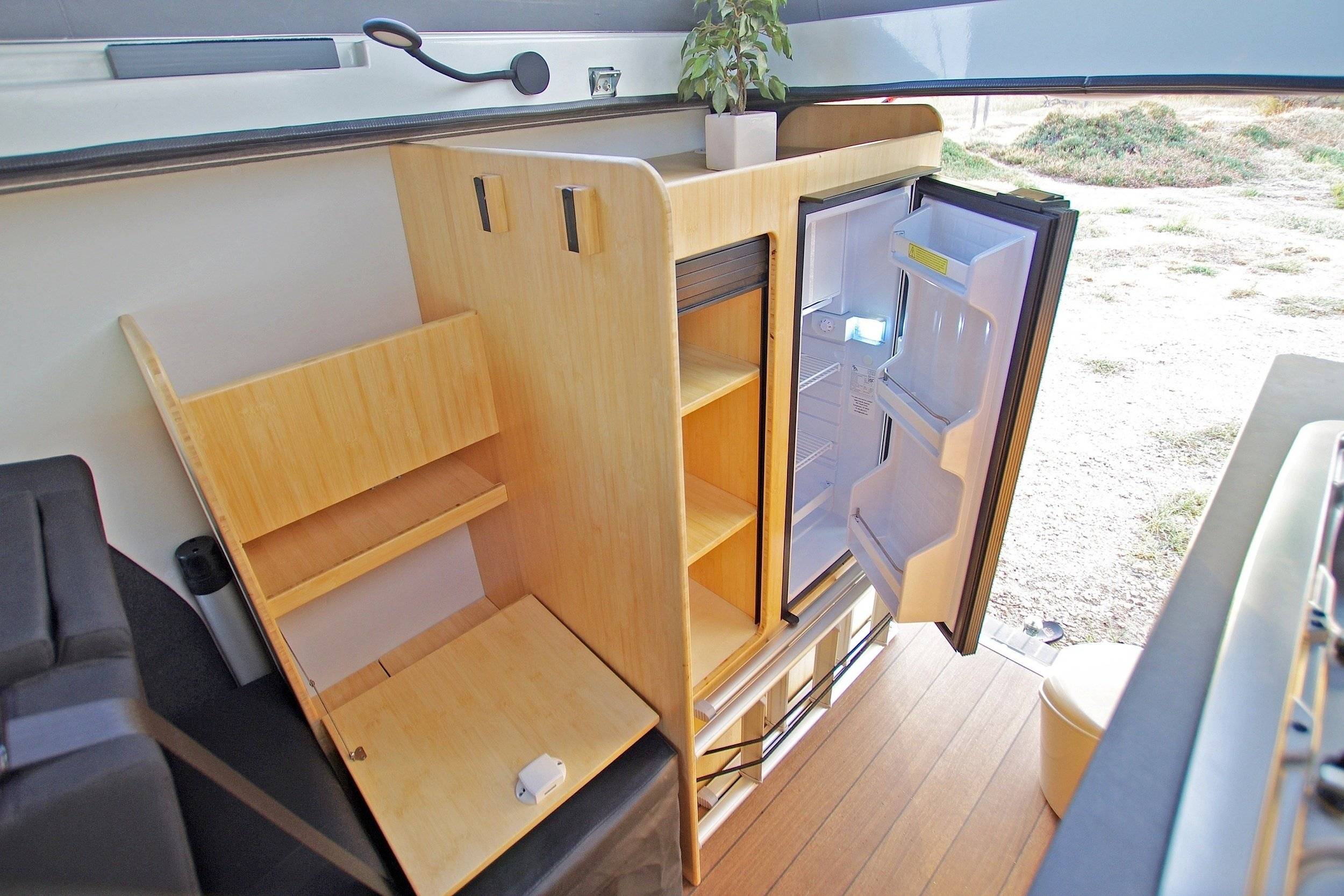 HISTOIRES DE VAN EXPLORATEUR