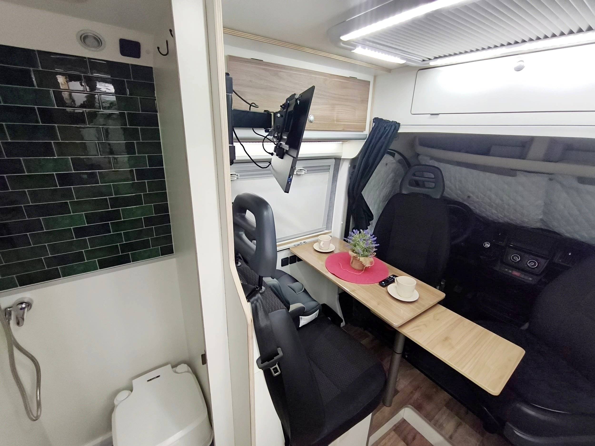 Menjador Citroën Jumper - Yescapa