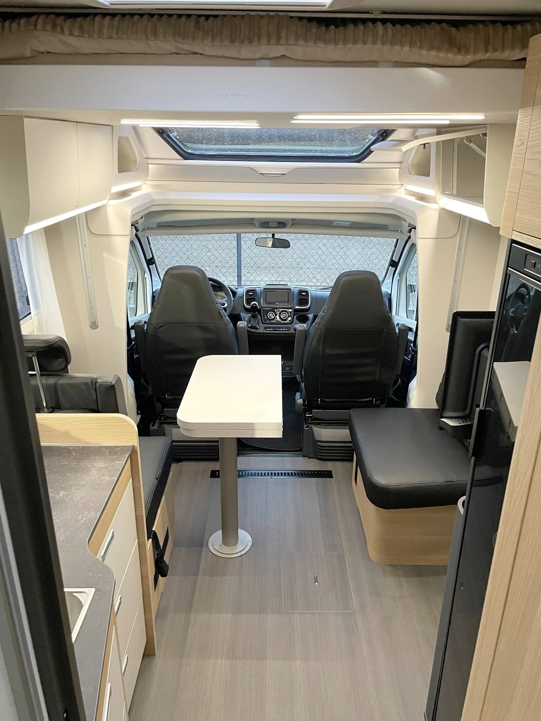 Adria Adria Matrix Axess 650 DC