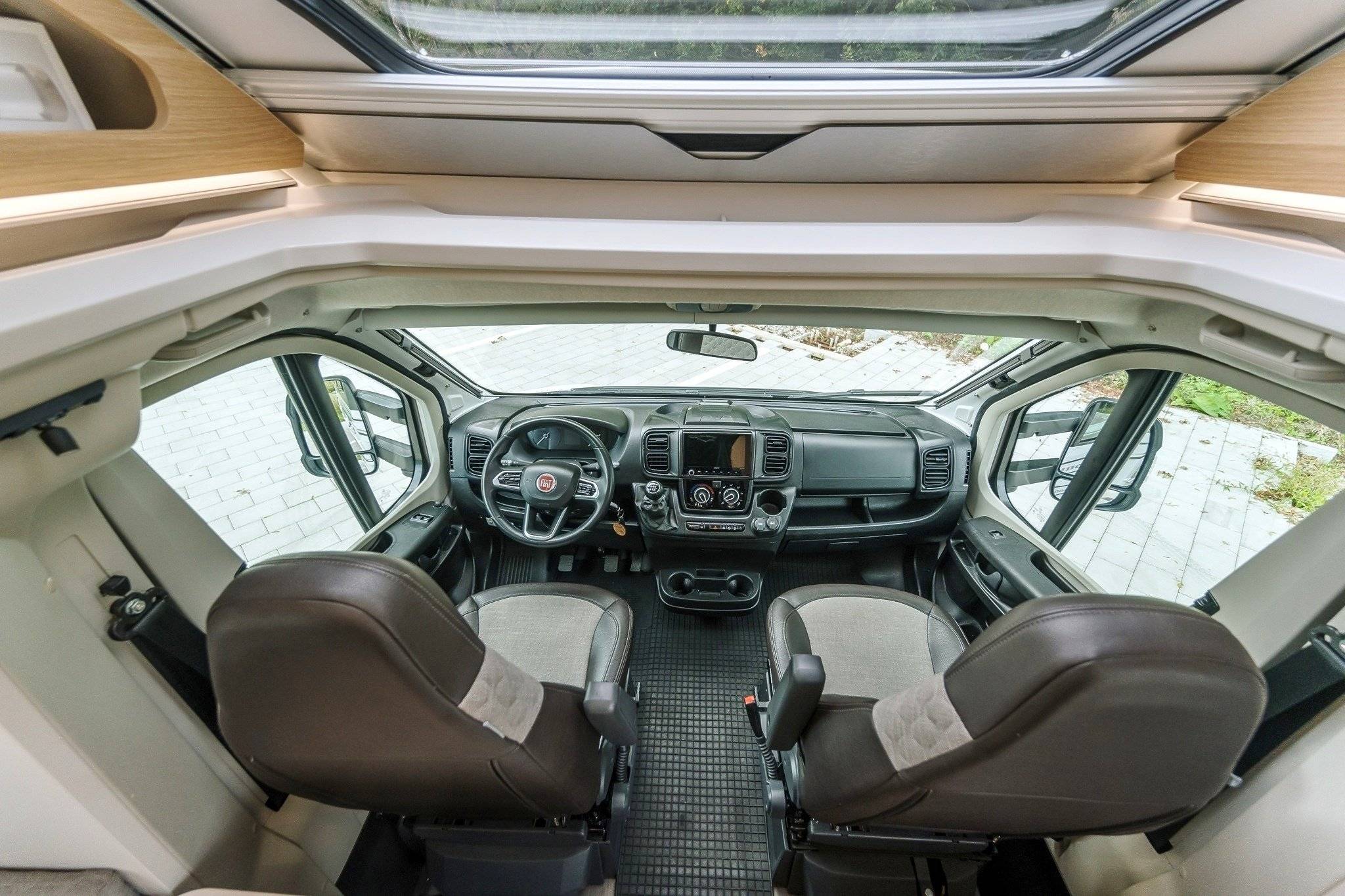 Adria Matrix 670 SL