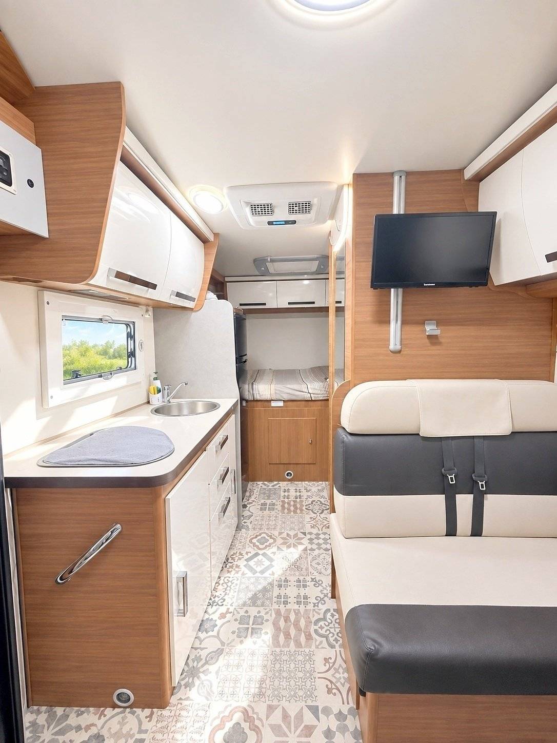 Elnagh Baron 26