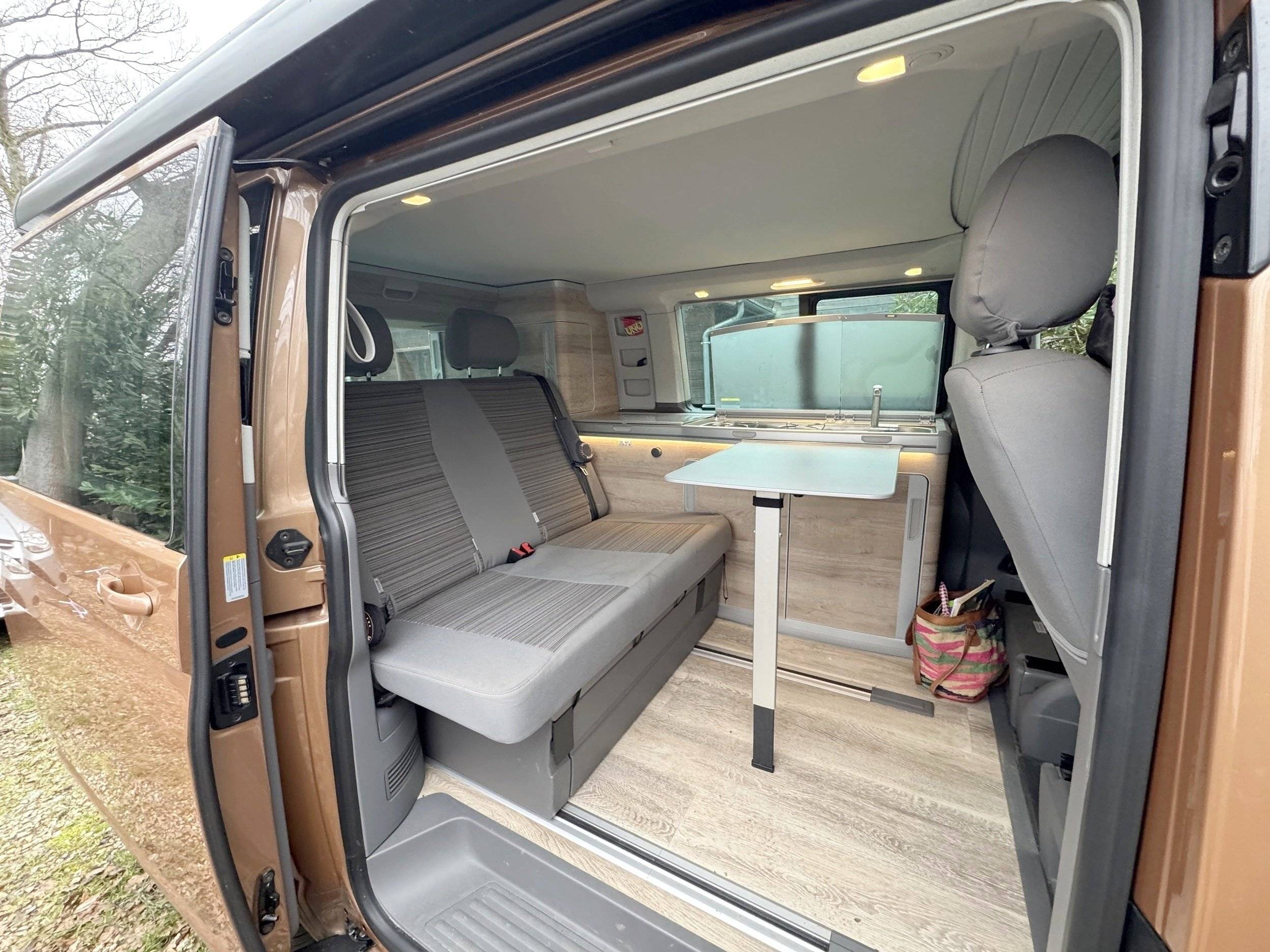 Volkswagen volkswagen california T6.1 coast