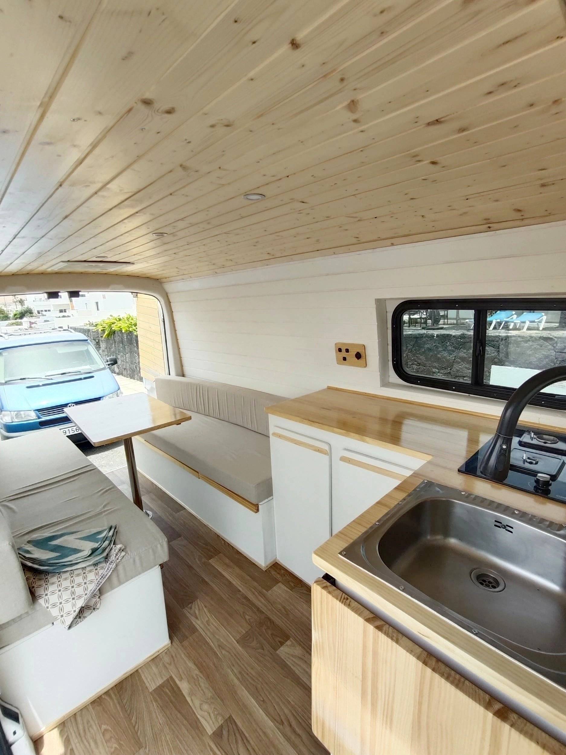 Custo Van Transit 2,0 l 130 ch