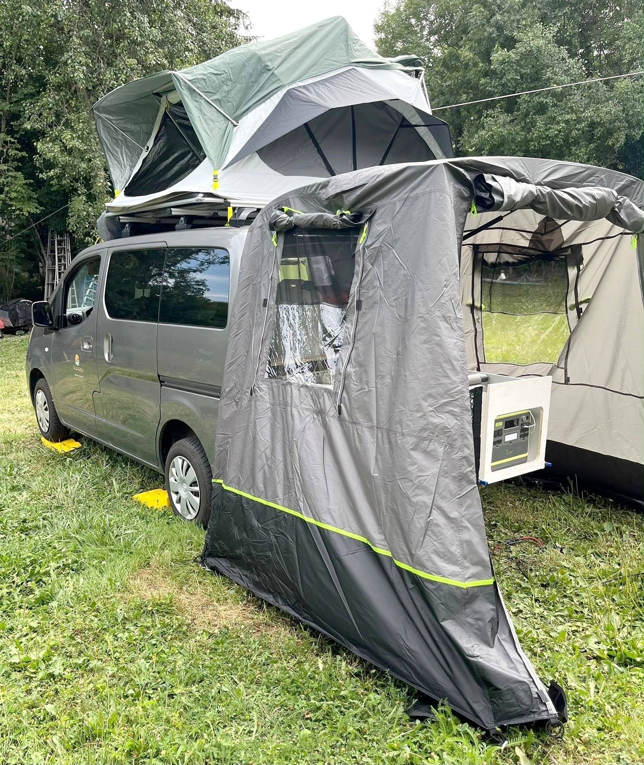 Nissan Env200